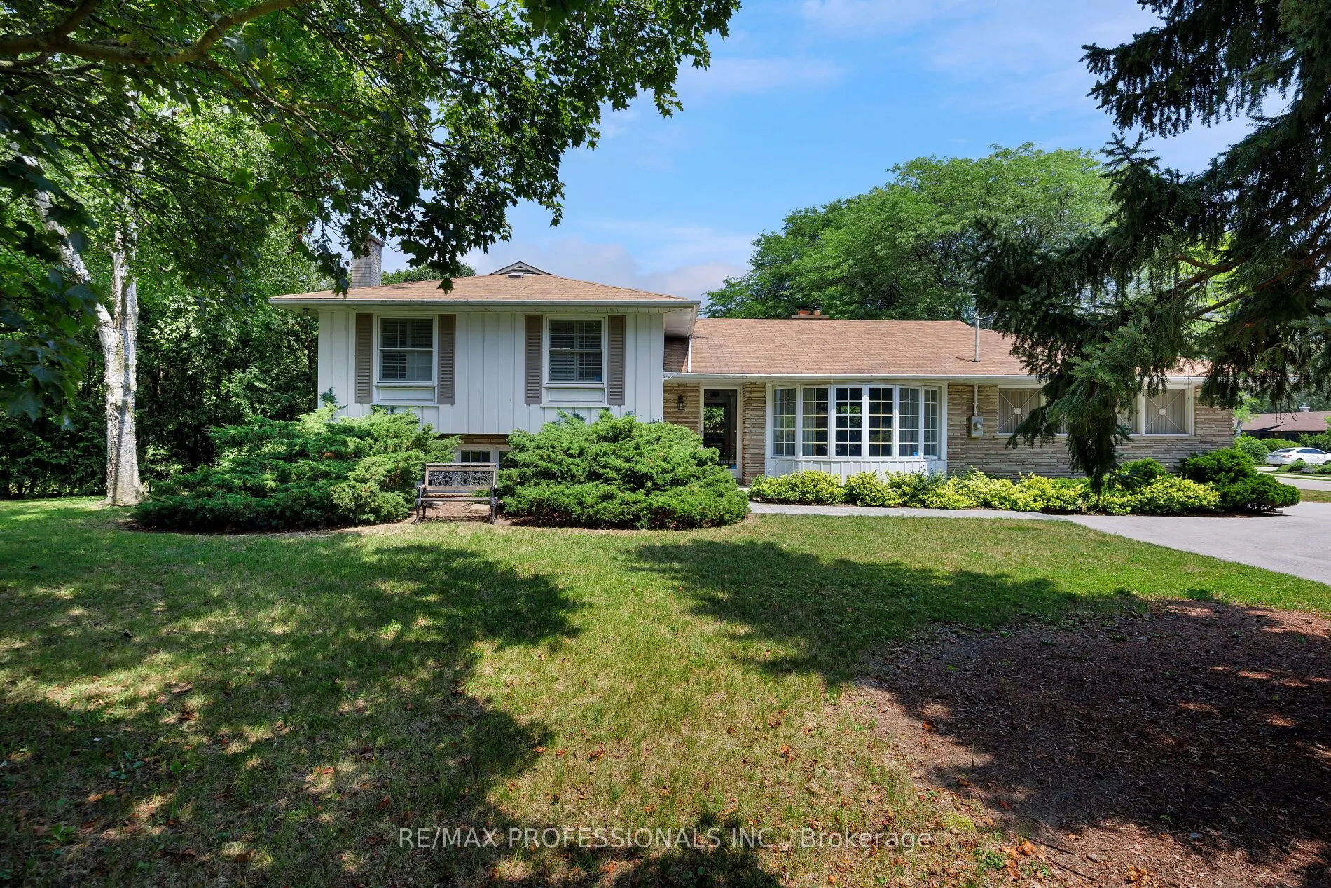 1441 Clarkson Road N