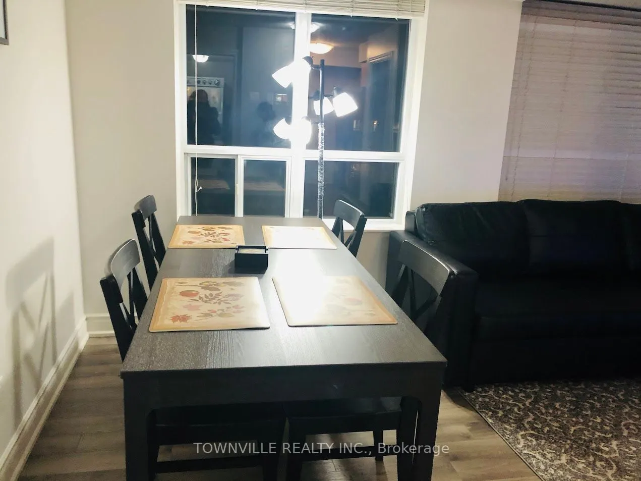 310 Burnhamthorpe Road W, #1912