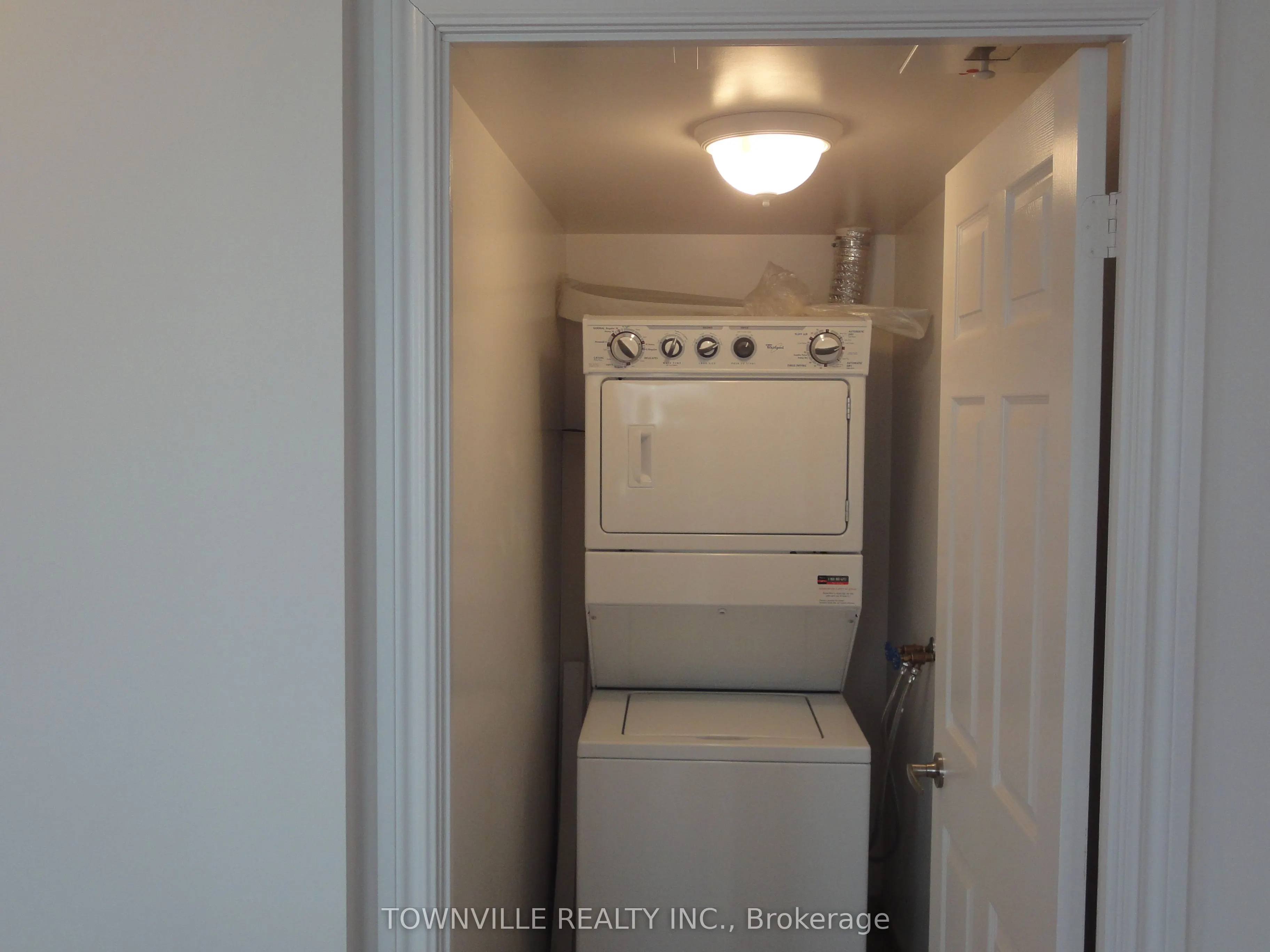 310 Burnhamthorpe Road W, #1912
