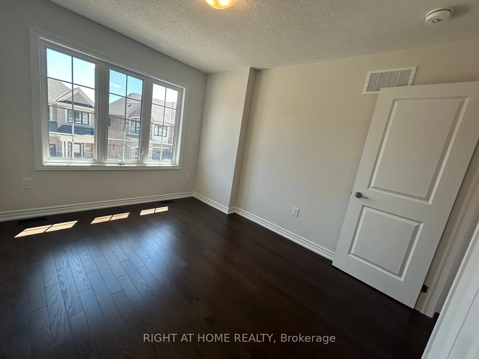 463 CELANDINE Terrace