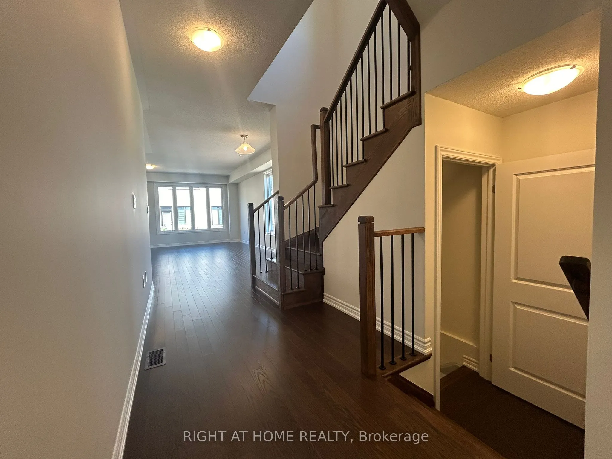 463 CELANDINE Terrace