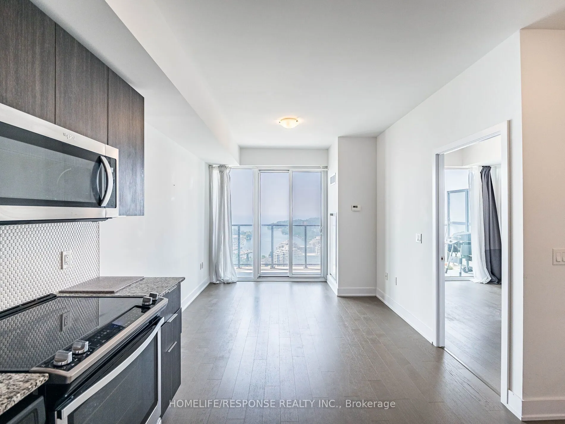 30 SHORE BREEZE Drive, #3019