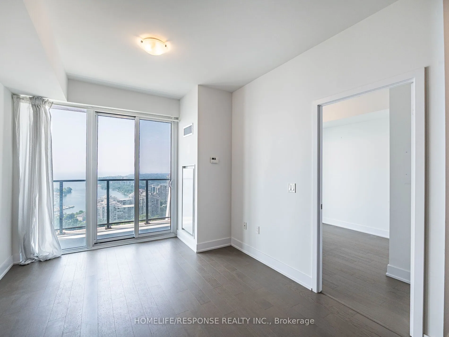 30 SHORE BREEZE Drive, #3019