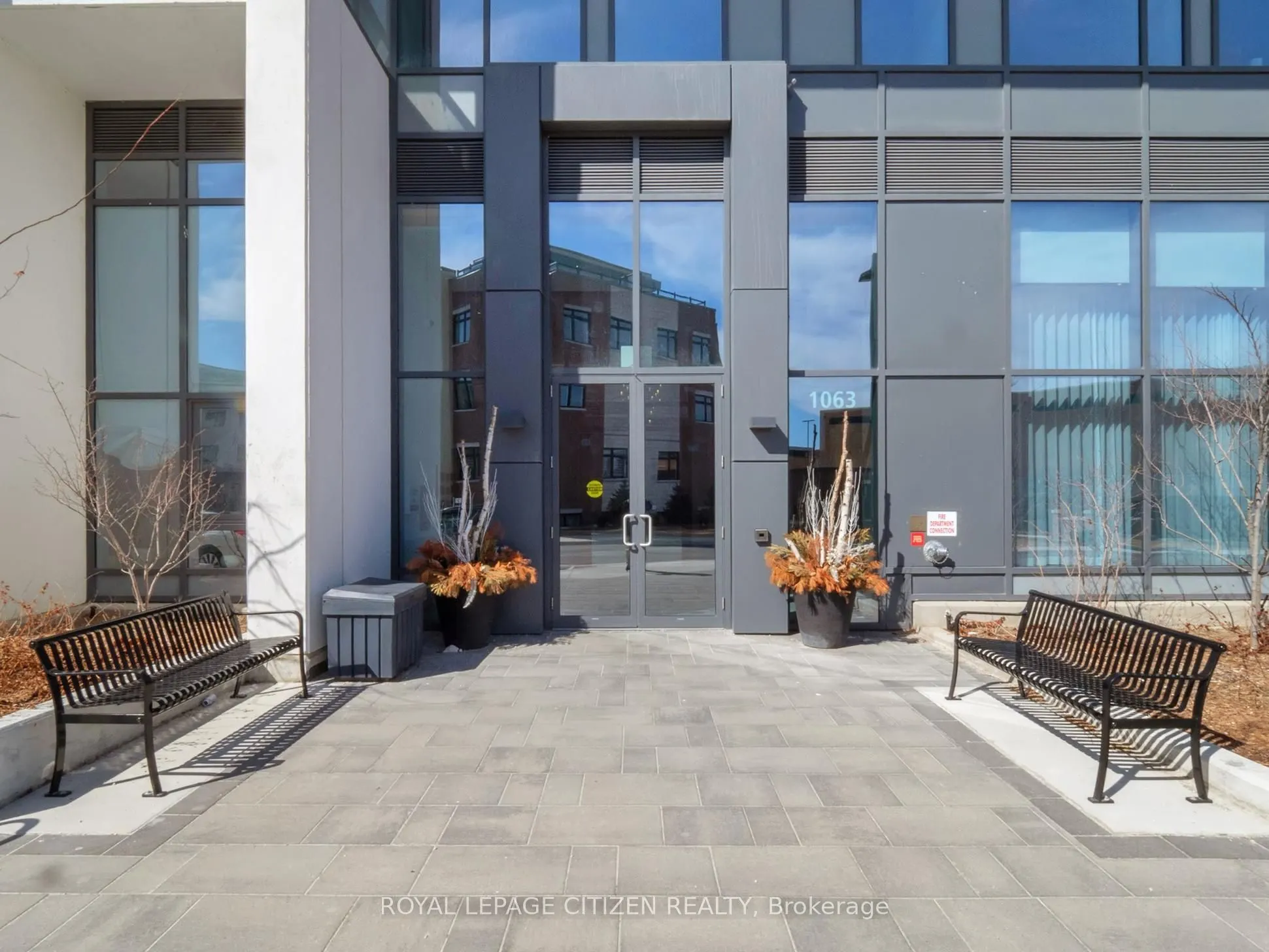 1063 DOUGLAS MCCURDY COMM, #1208