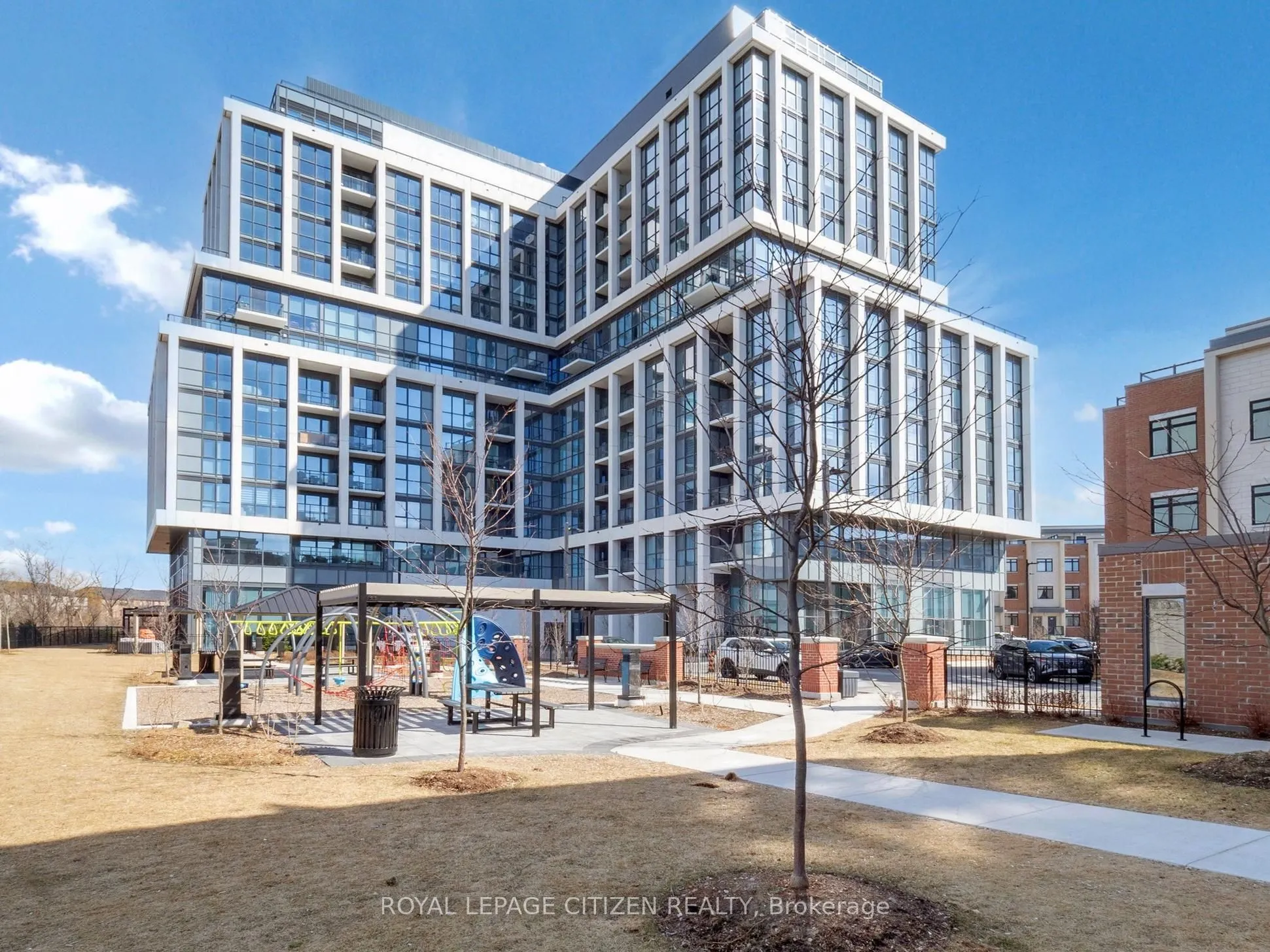 1063 DOUGLAS MCCURDY COMM, #1208