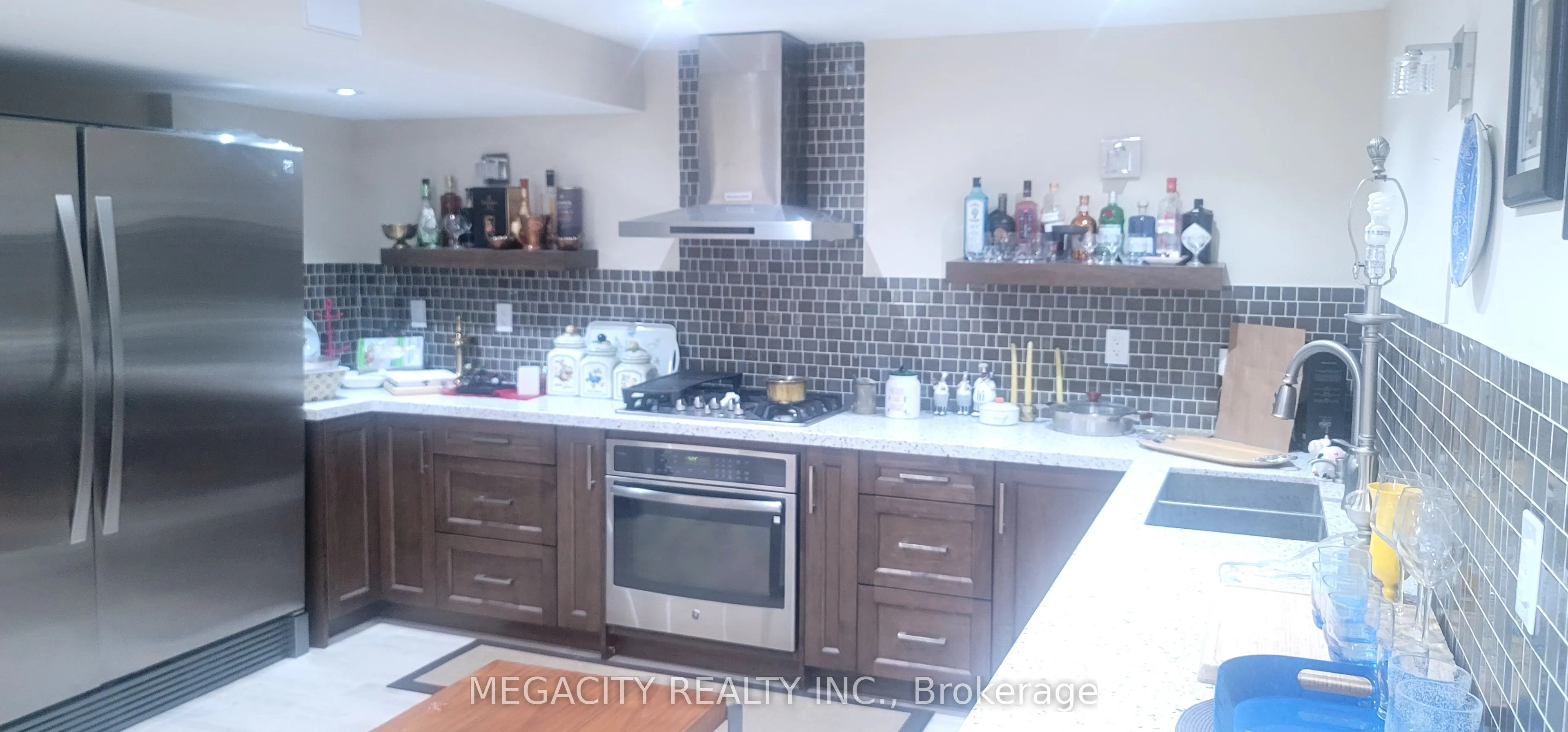155 Meadowland Crescent