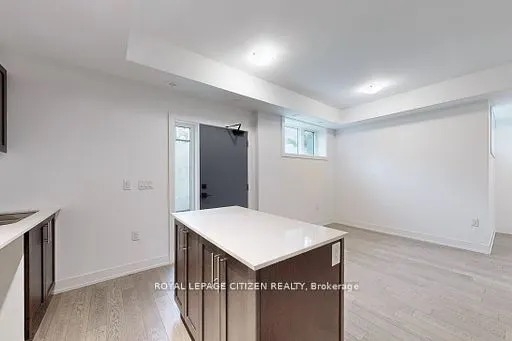 1062 Douglas Mccurdy Comm, #125