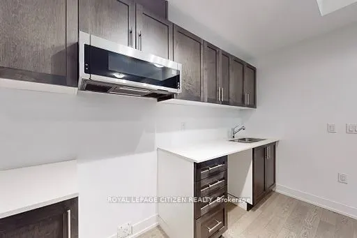 1062 Douglas Mccurdy Comm, #125