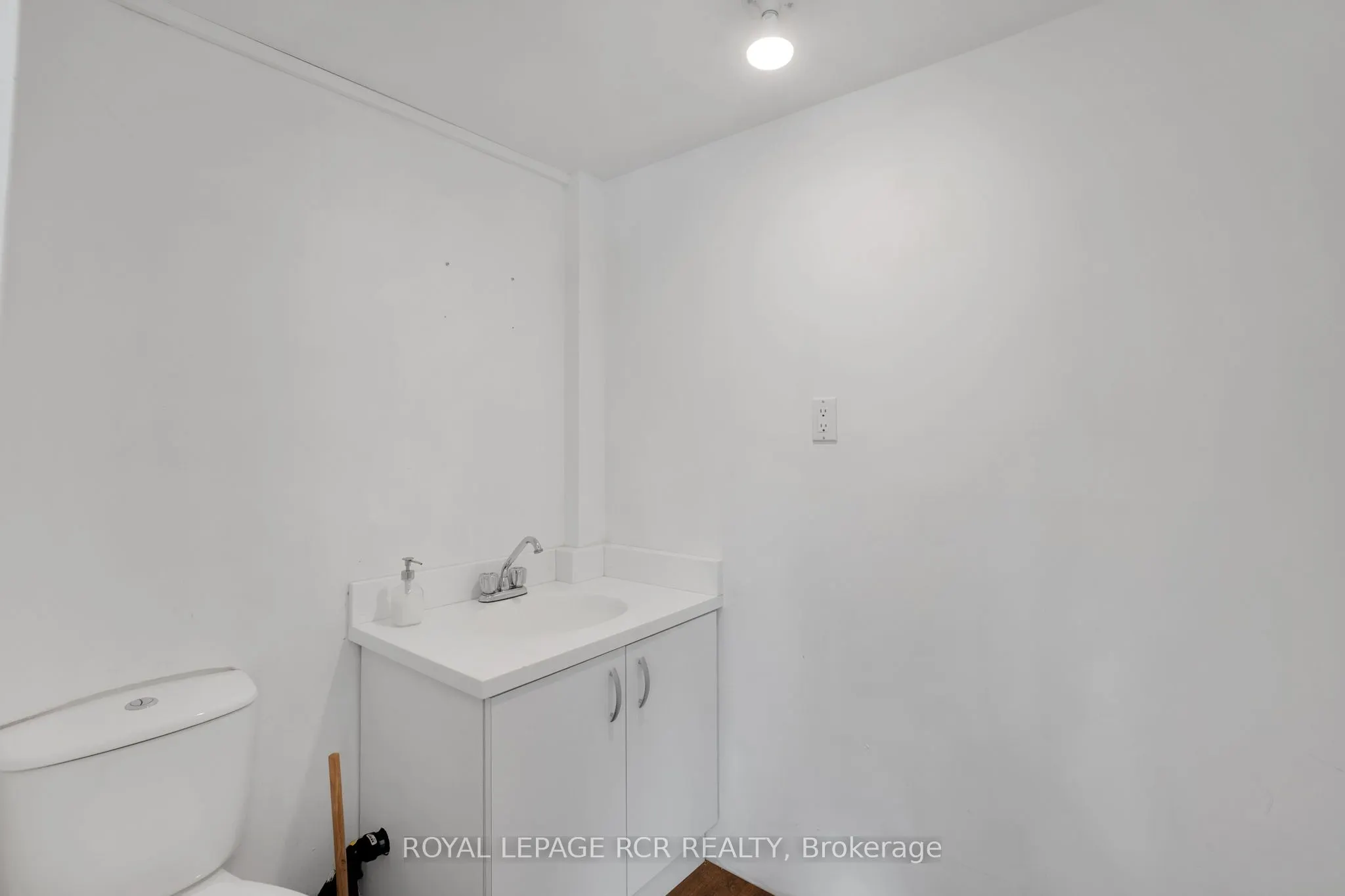 273 Newlove Drive