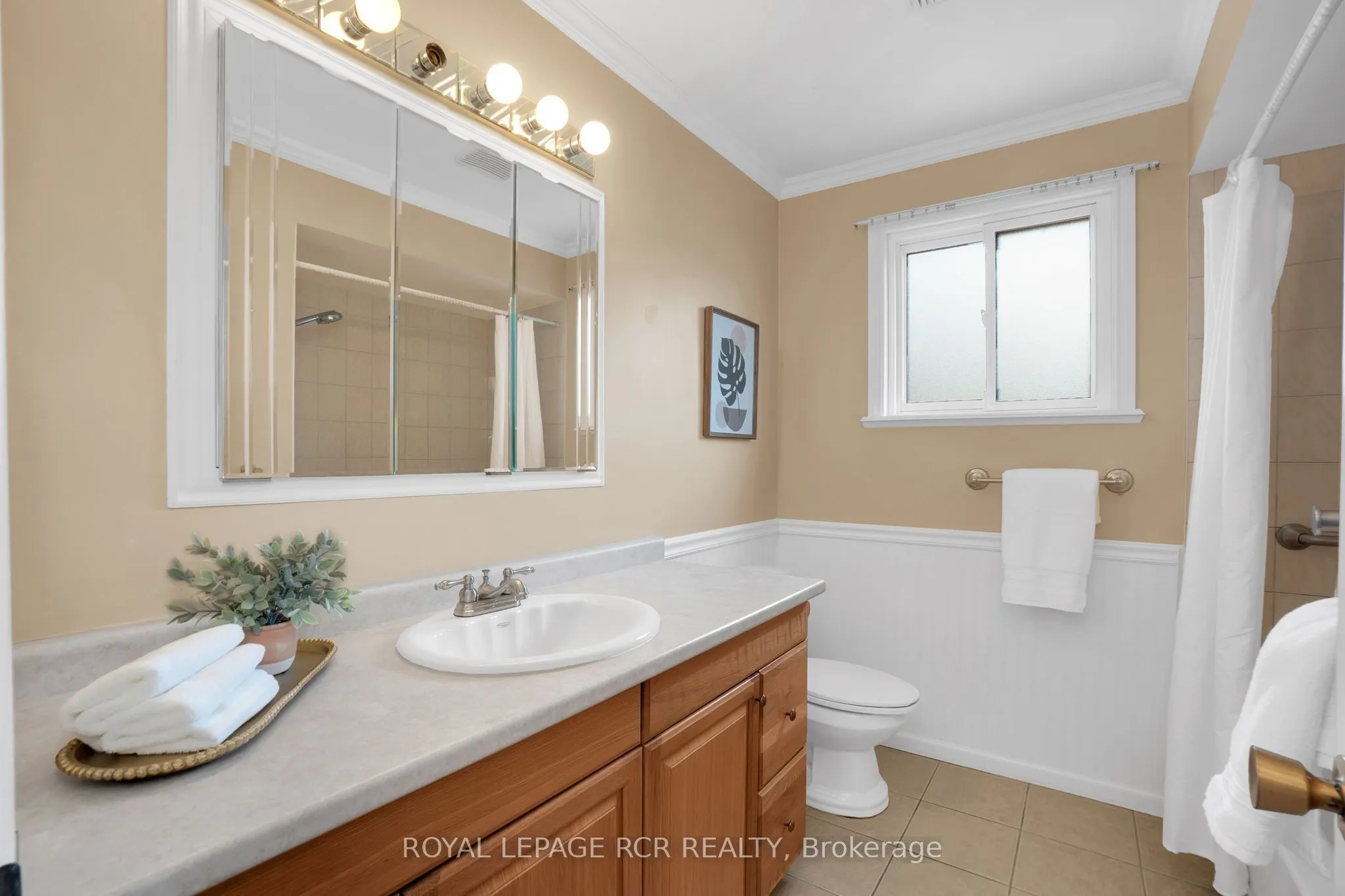 273 Newlove Drive