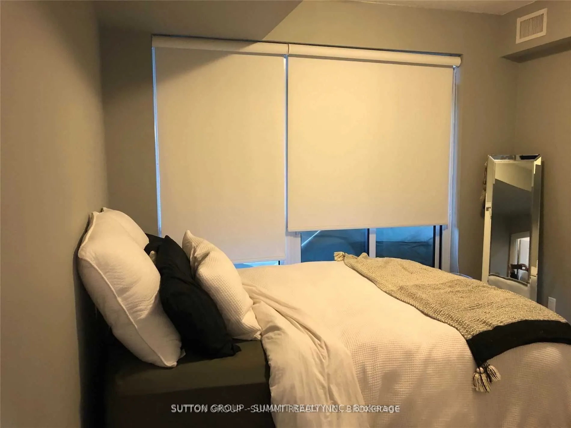 55 Speers Road, #209