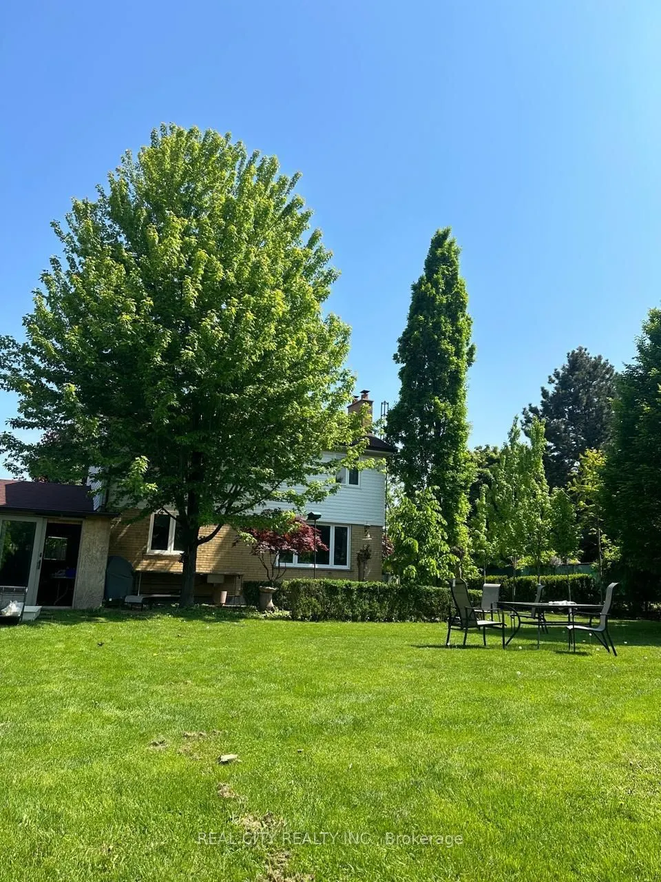 2451 Loanne Drive