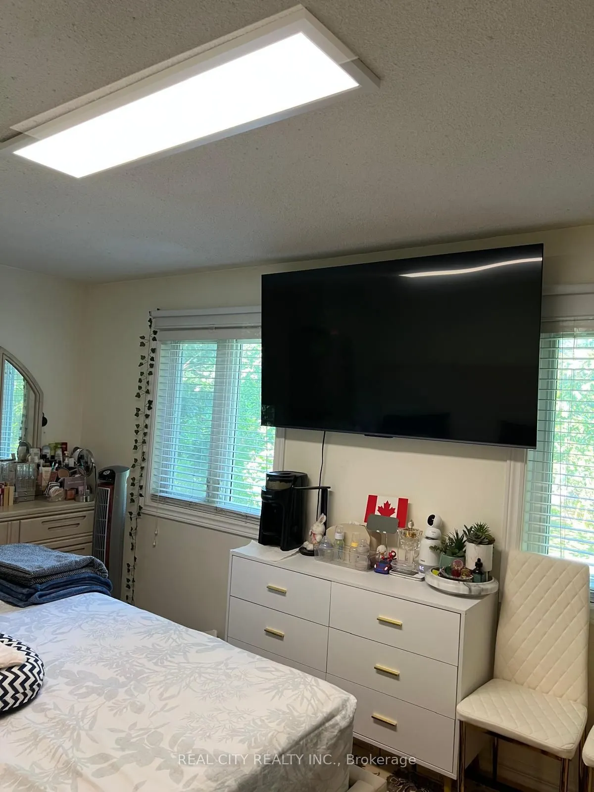2451 Loanne Drive