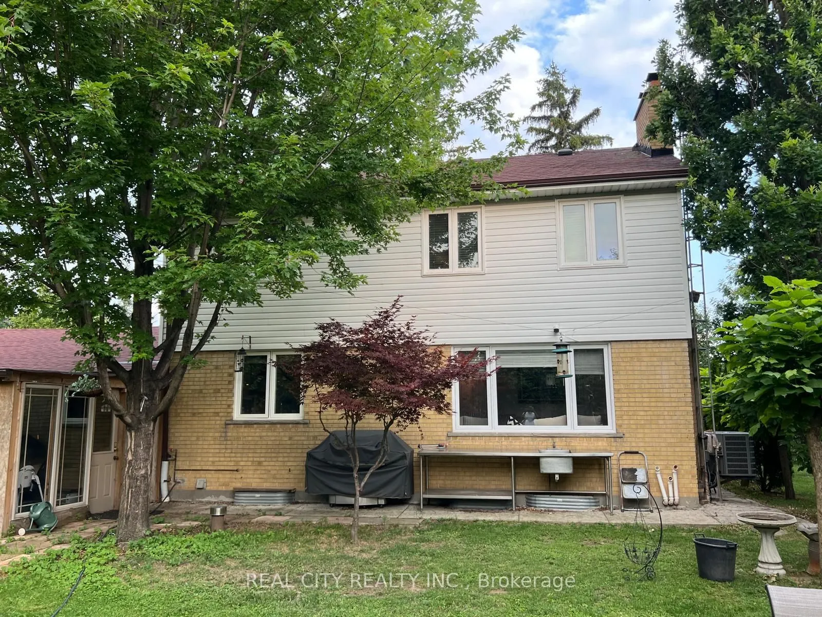 2451 Loanne Drive