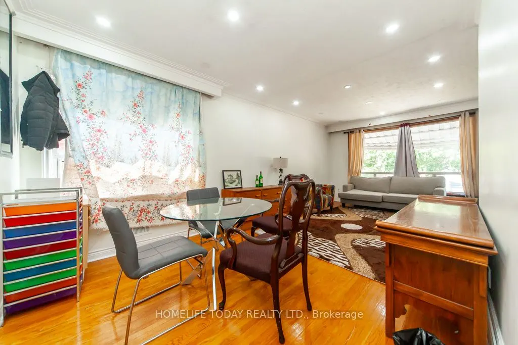 28 Stevenharris Drive