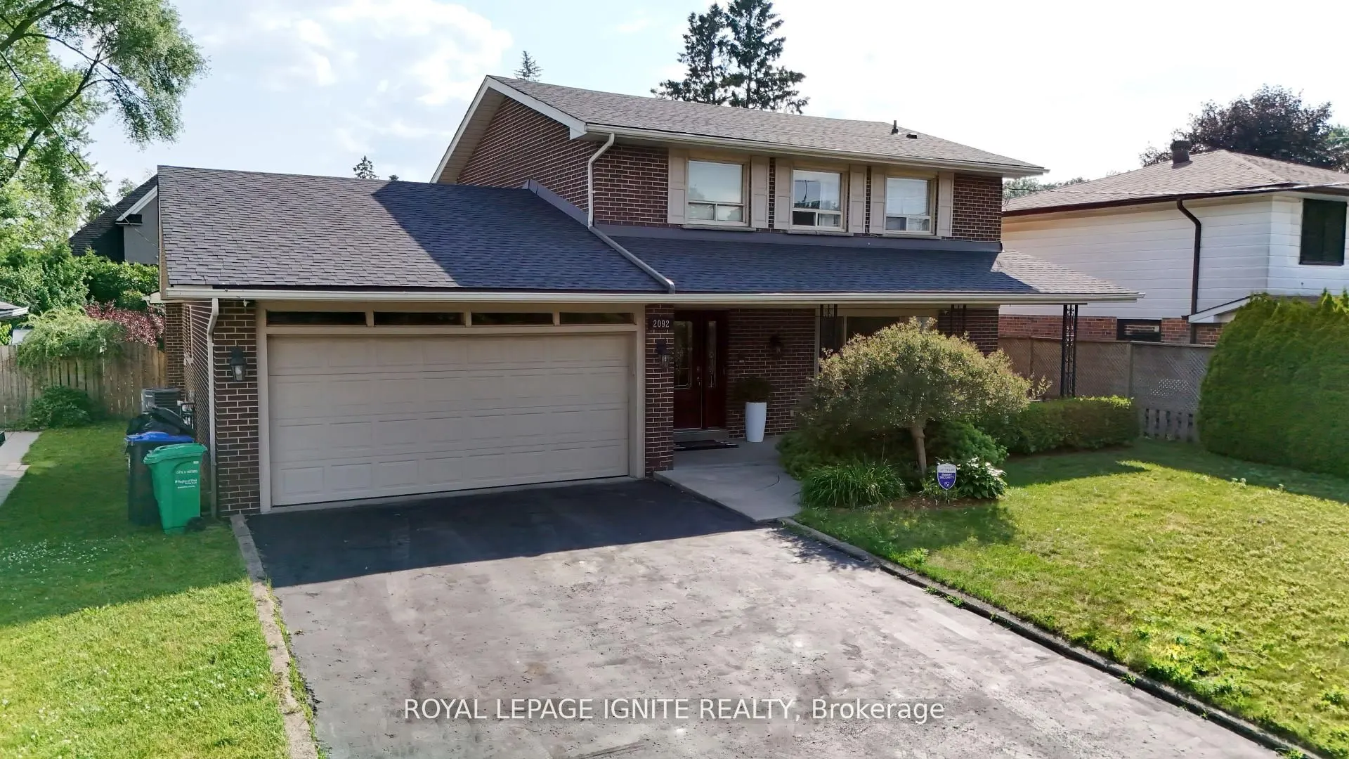 2092 Sava Crescent