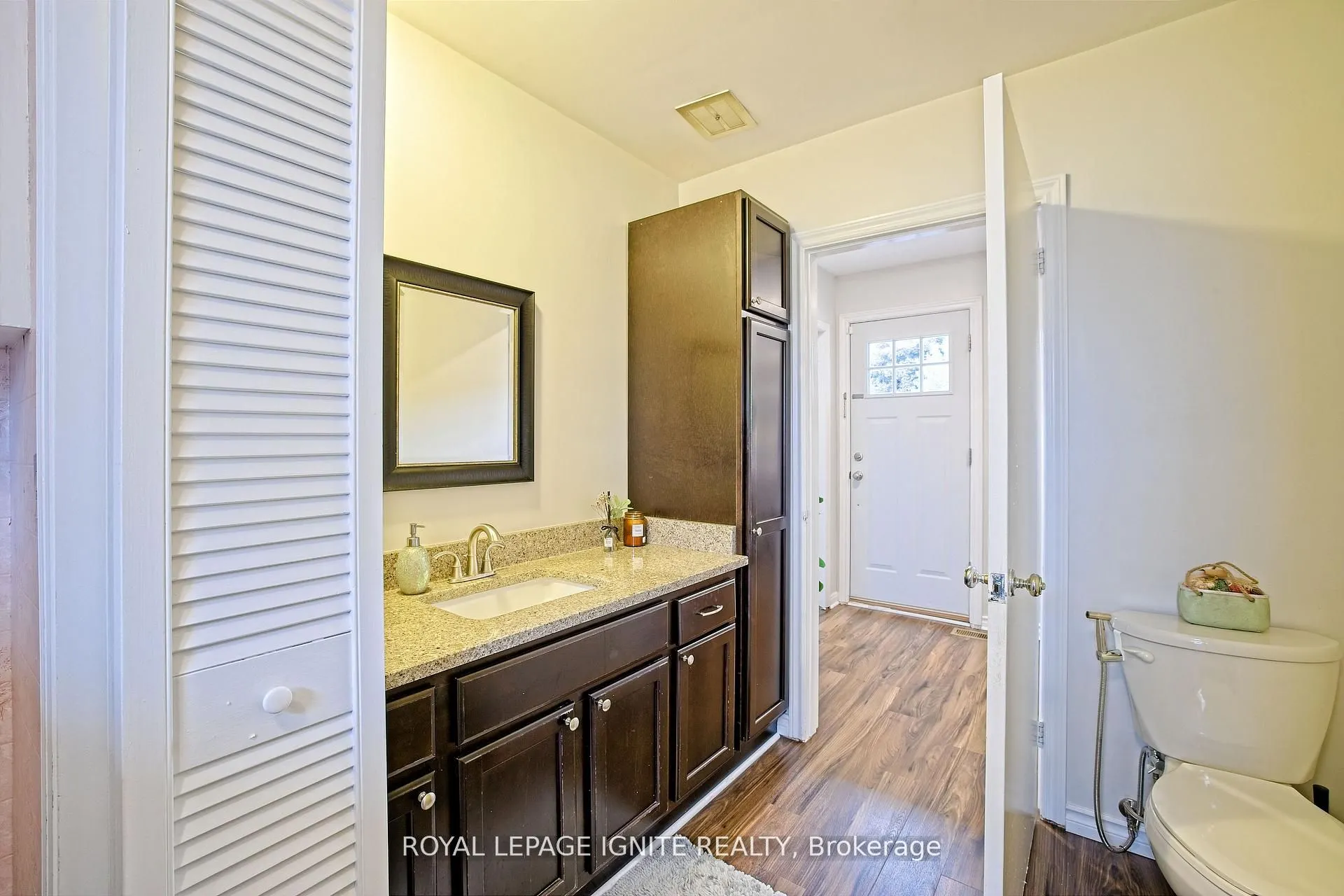2092 Sava Crescent