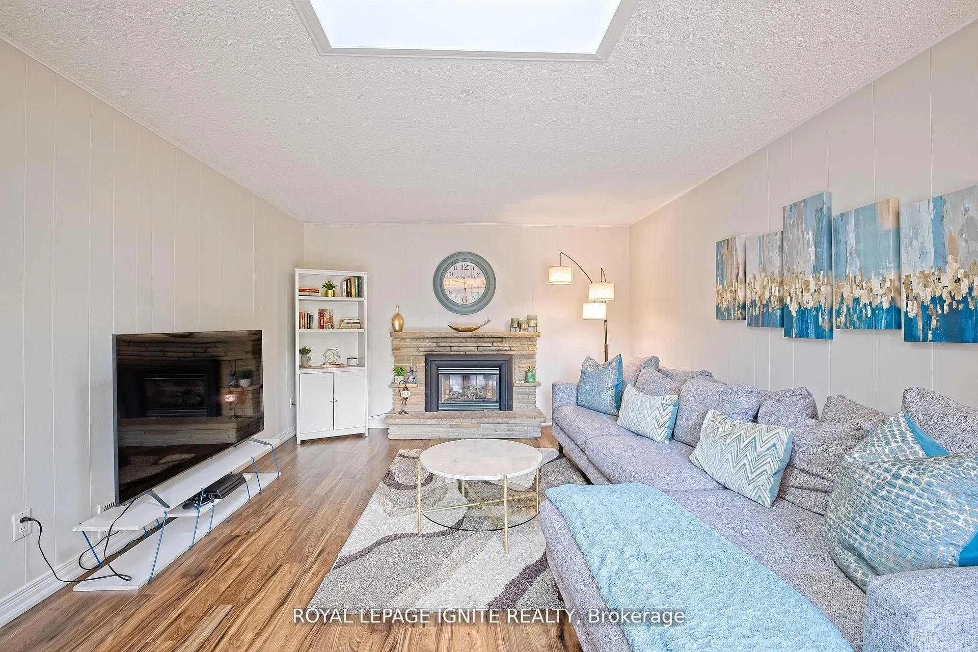 2092 Sava Crescent