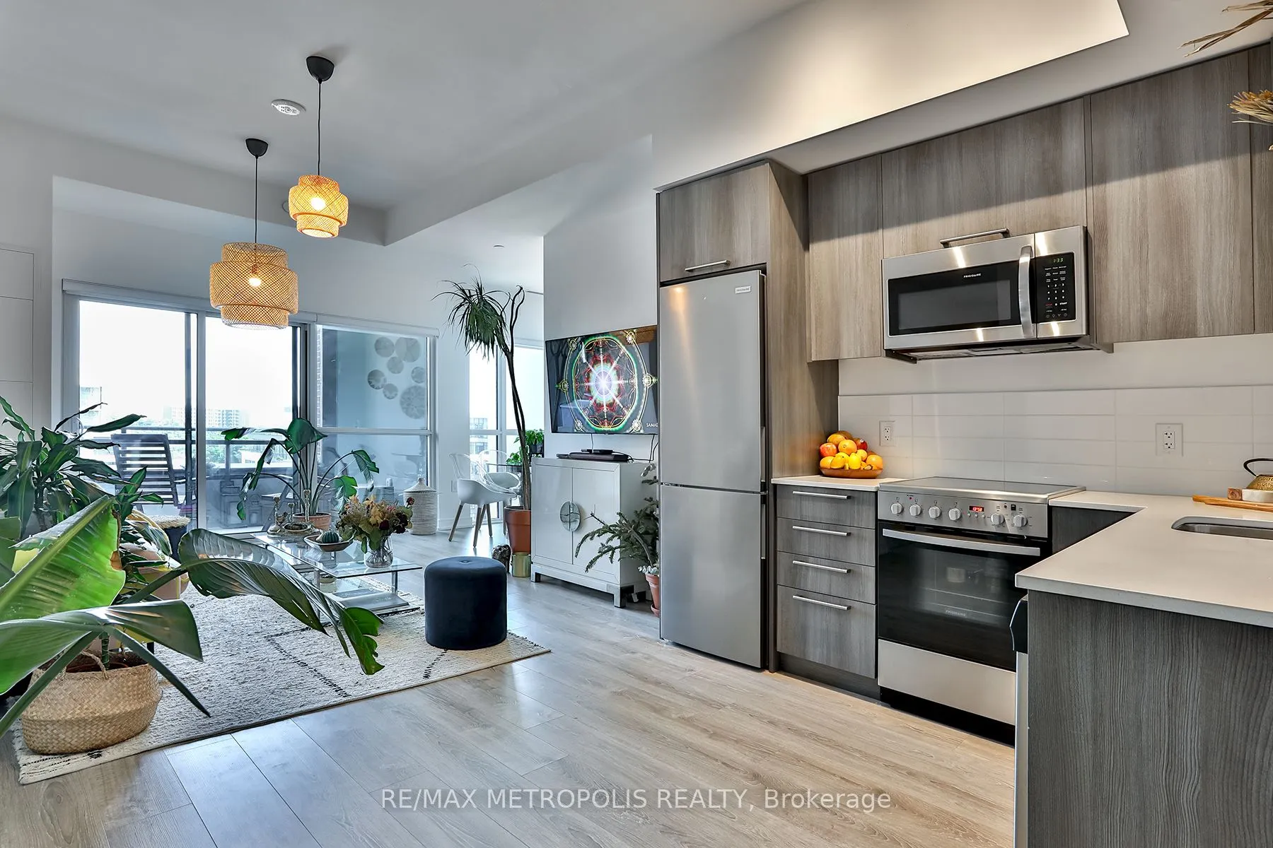 25 Neighbourhood Lane, #703
