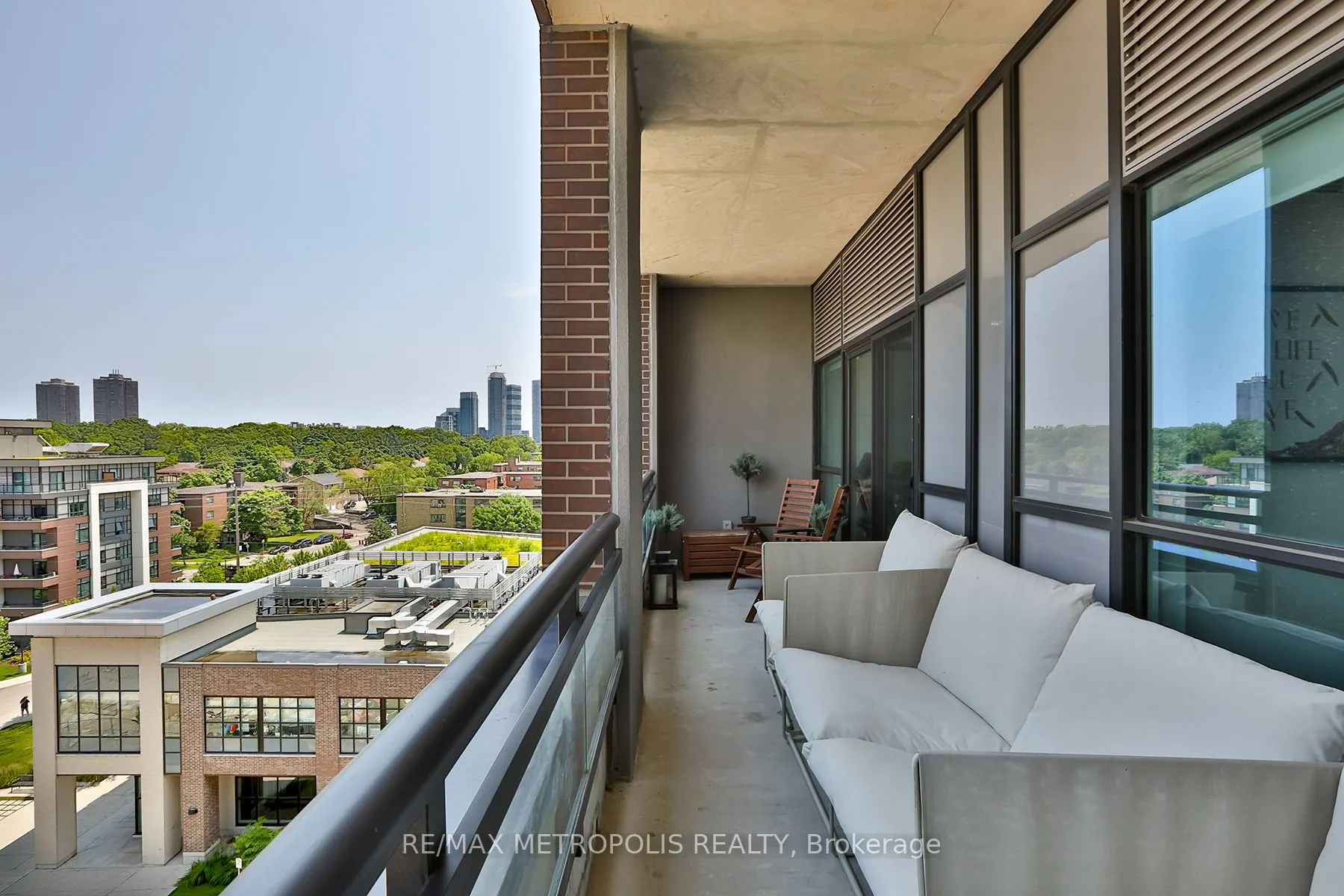 25 Neighbourhood Lane, #703