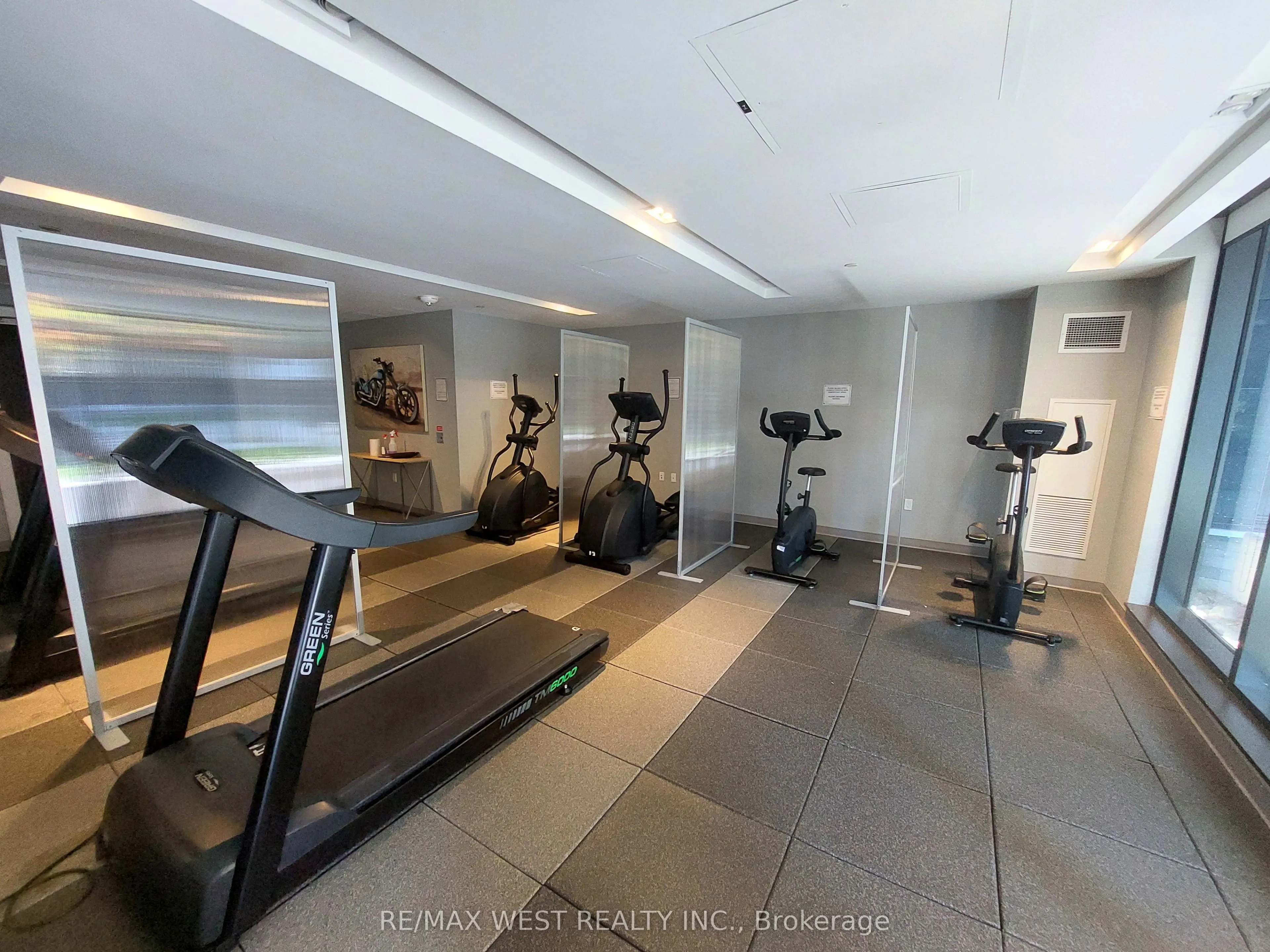39 Annie Craig Drive, #422