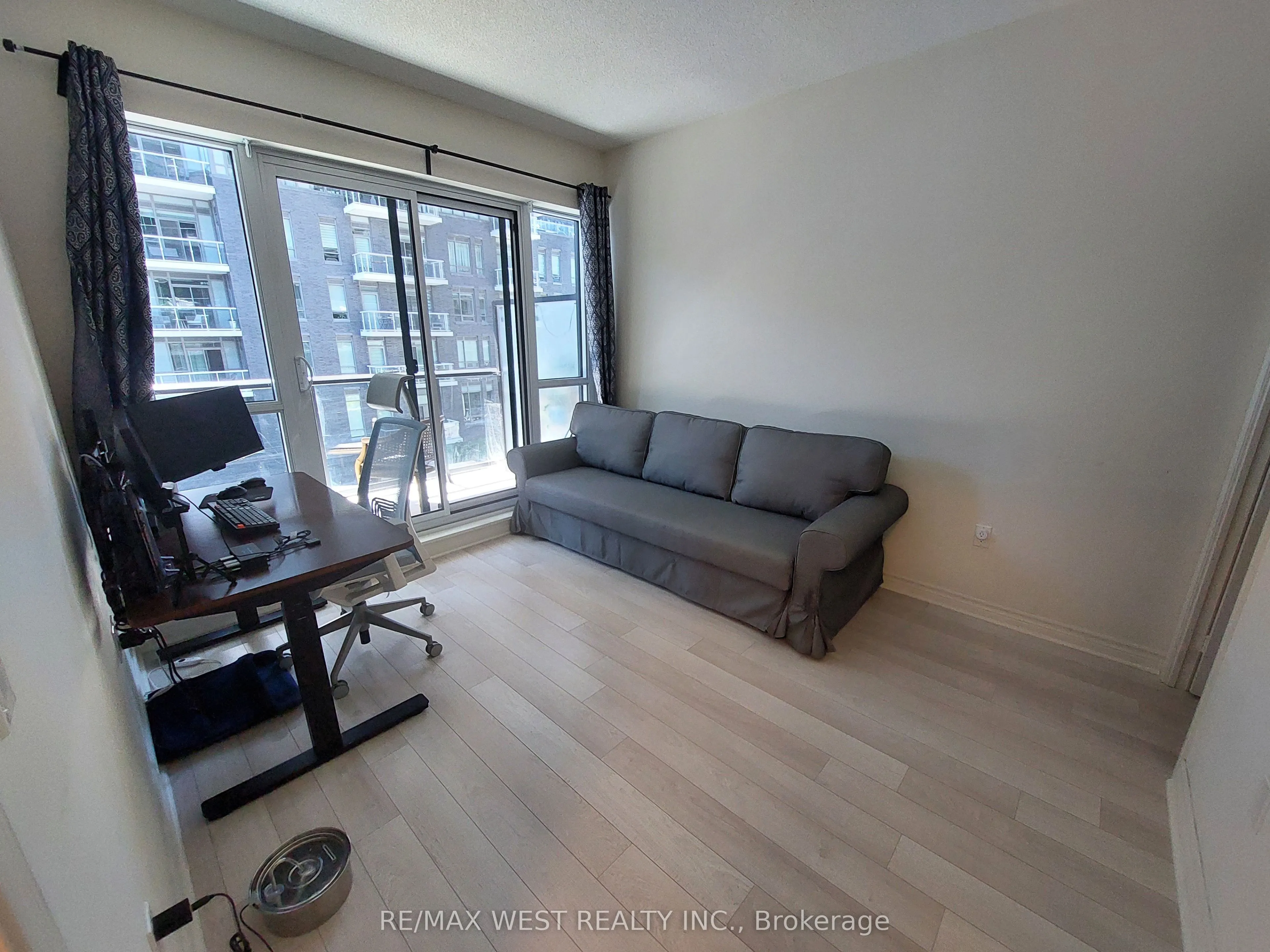 39 Annie Craig Drive, #422