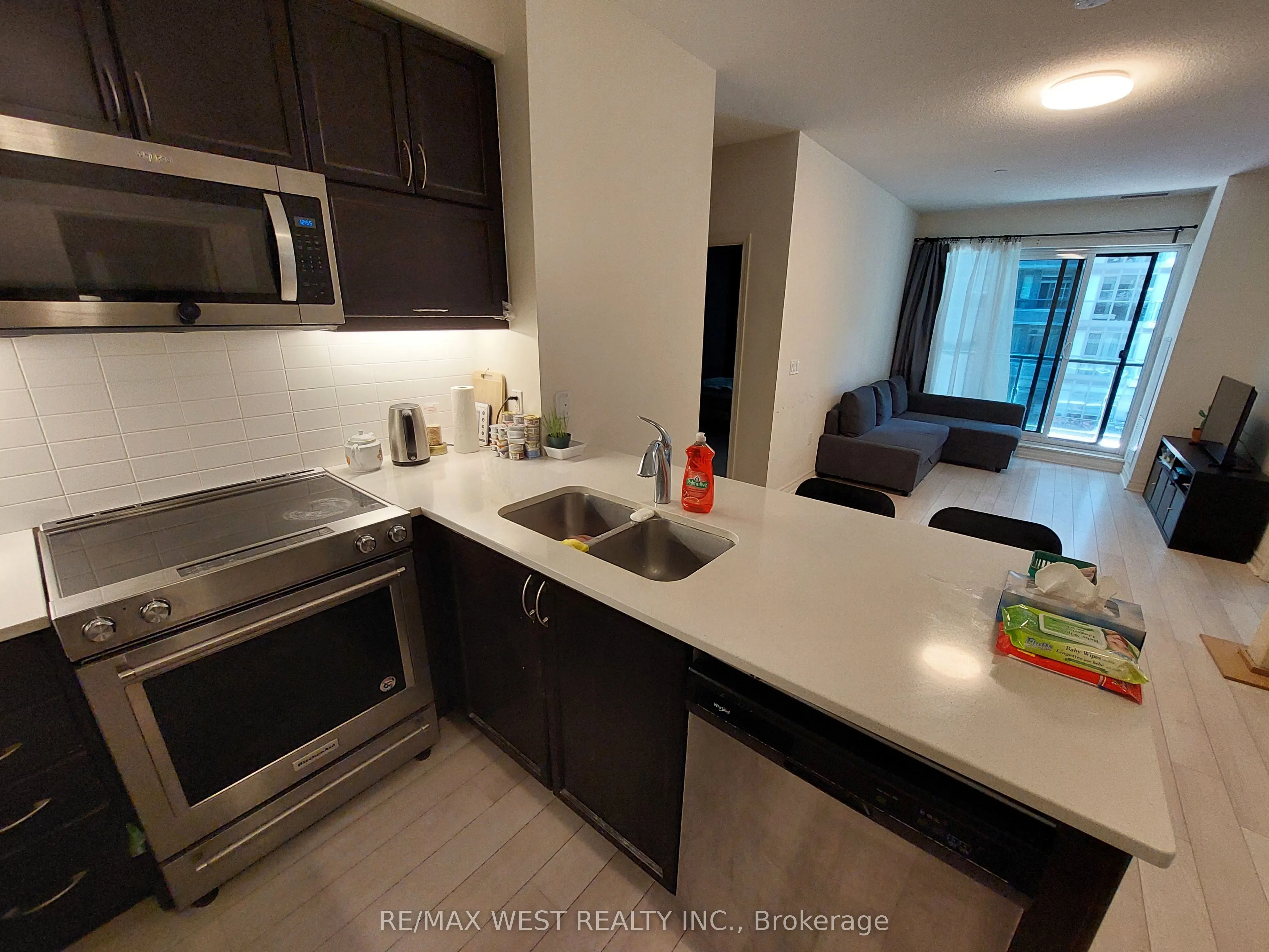39 Annie Craig Drive, #422