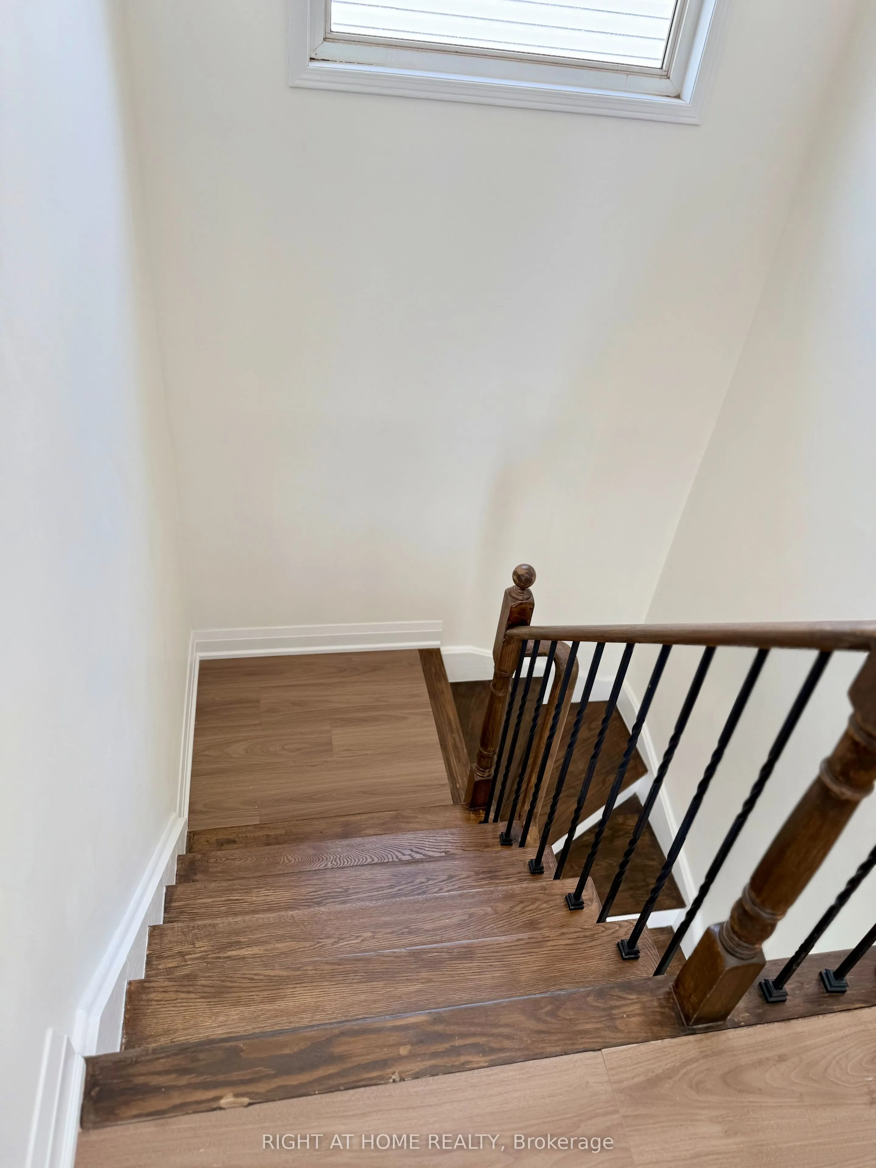 32 Hocken Court