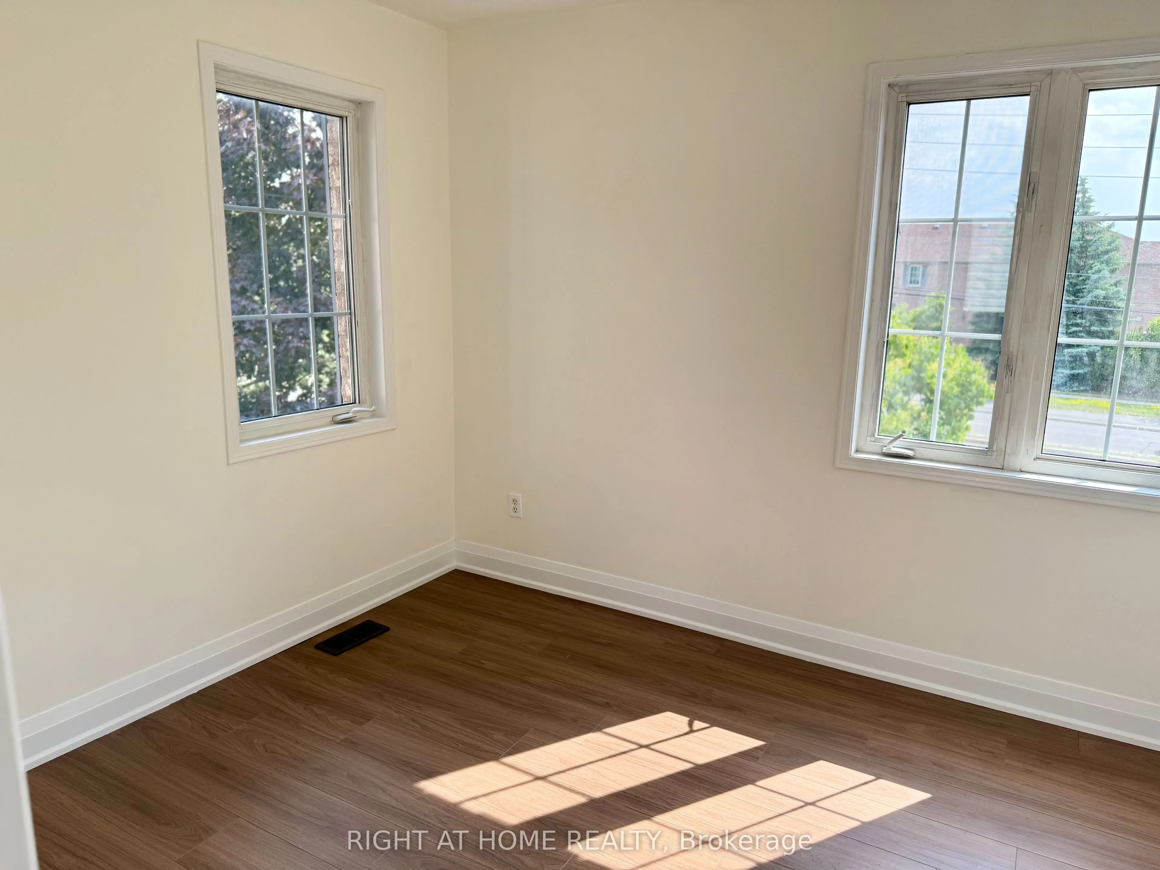 32 Hocken Court