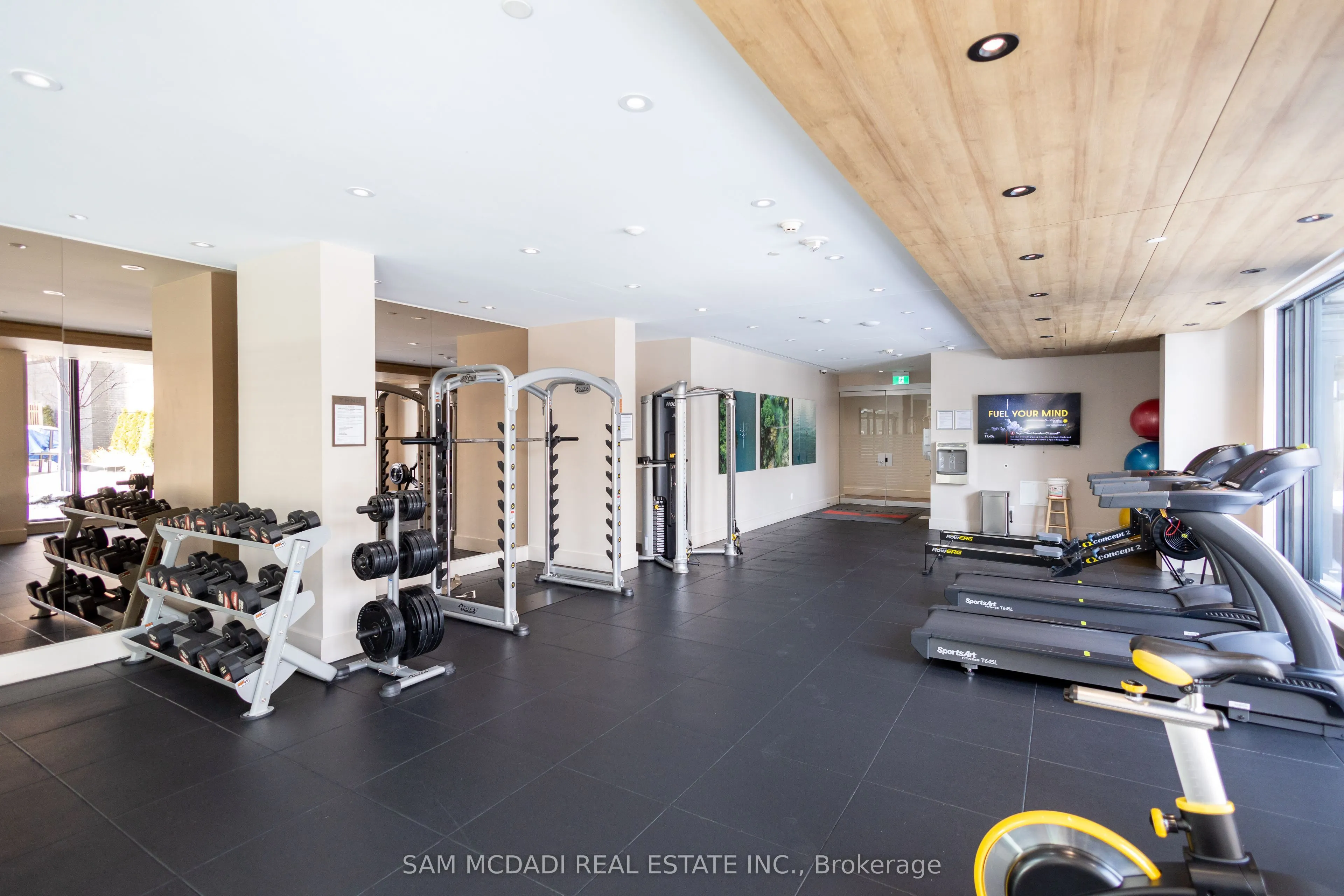 21 Park Street E, #321