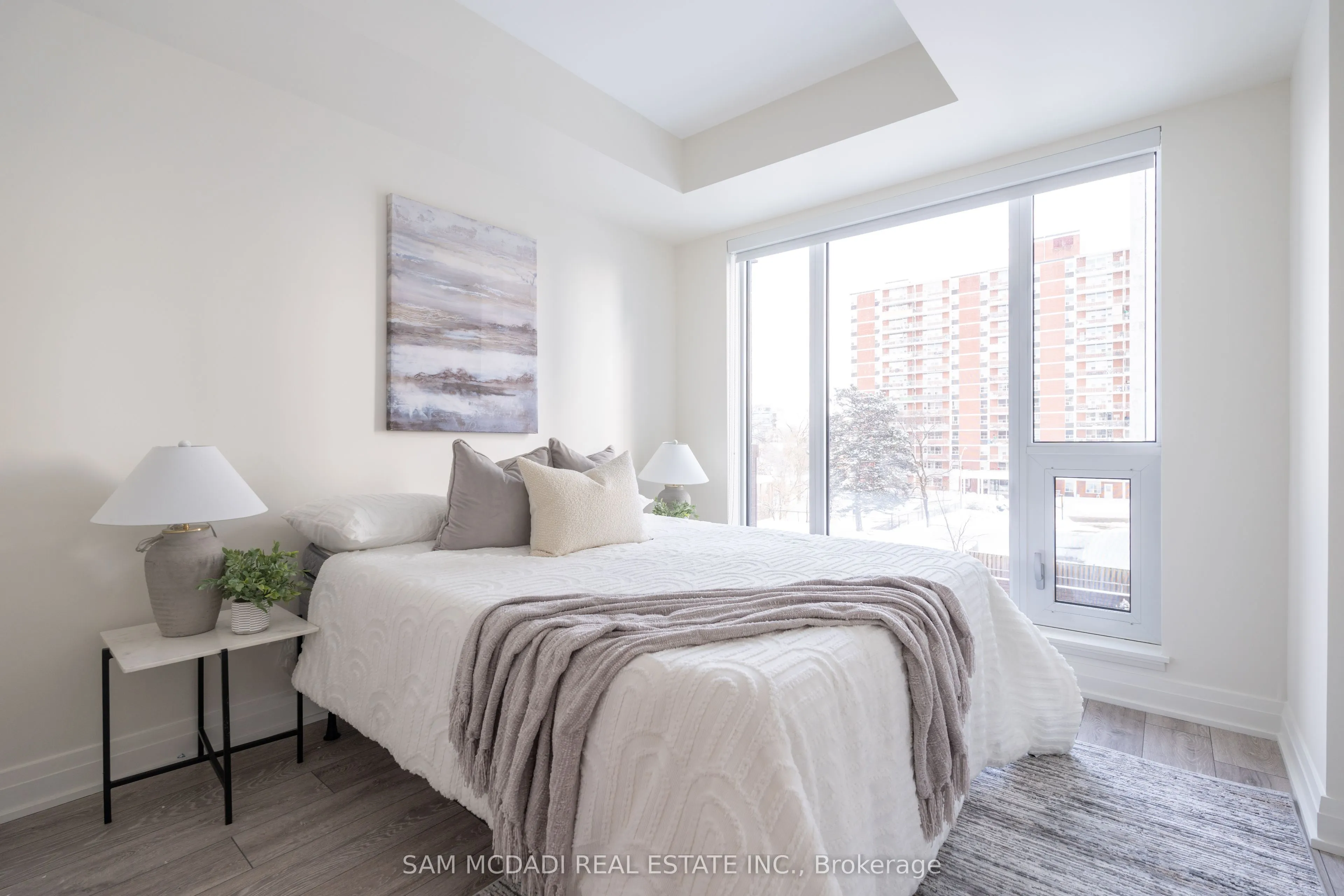 21 Park Street E, #321