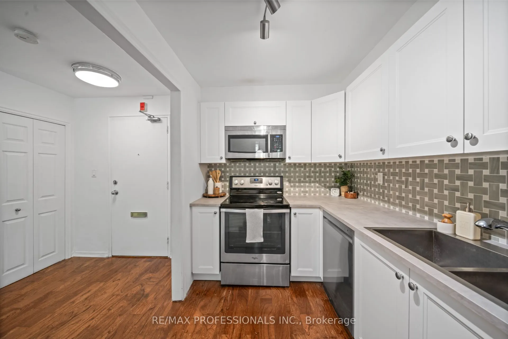 100 Coe Hill Drive, #216