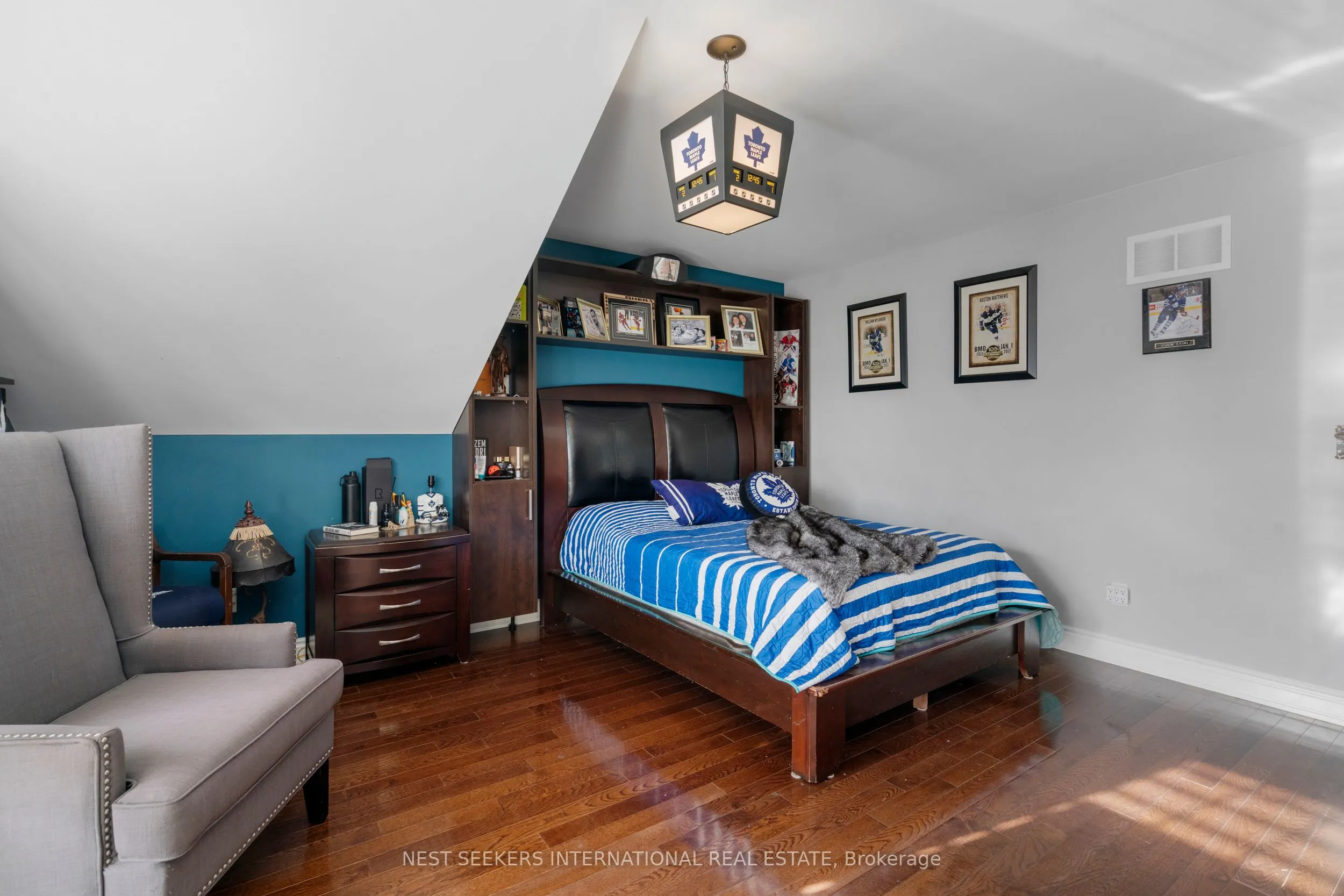 2 George McKenzie Court