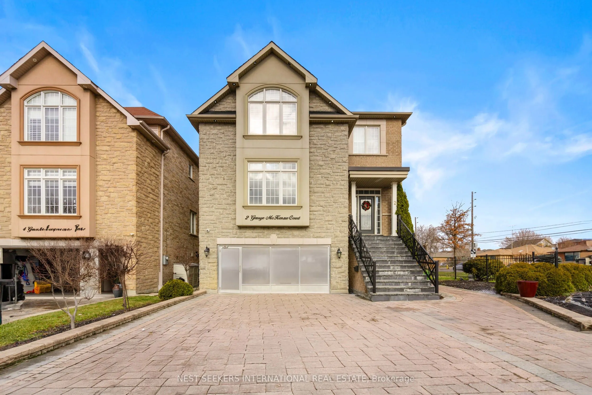 2 George McKenzie Court