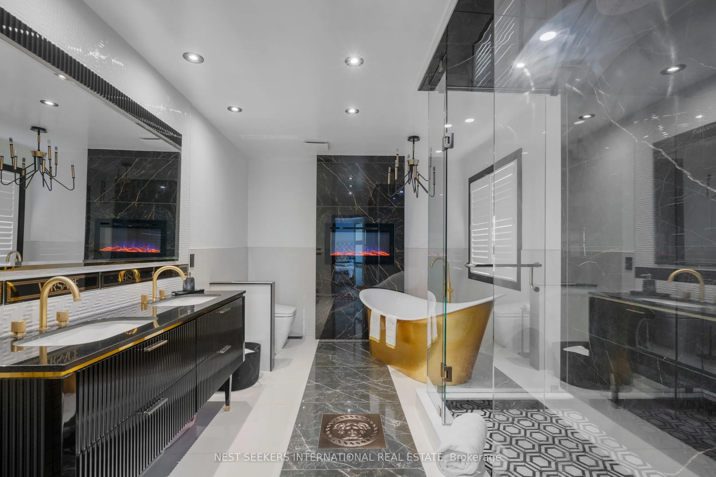 2 George McKenzie Court