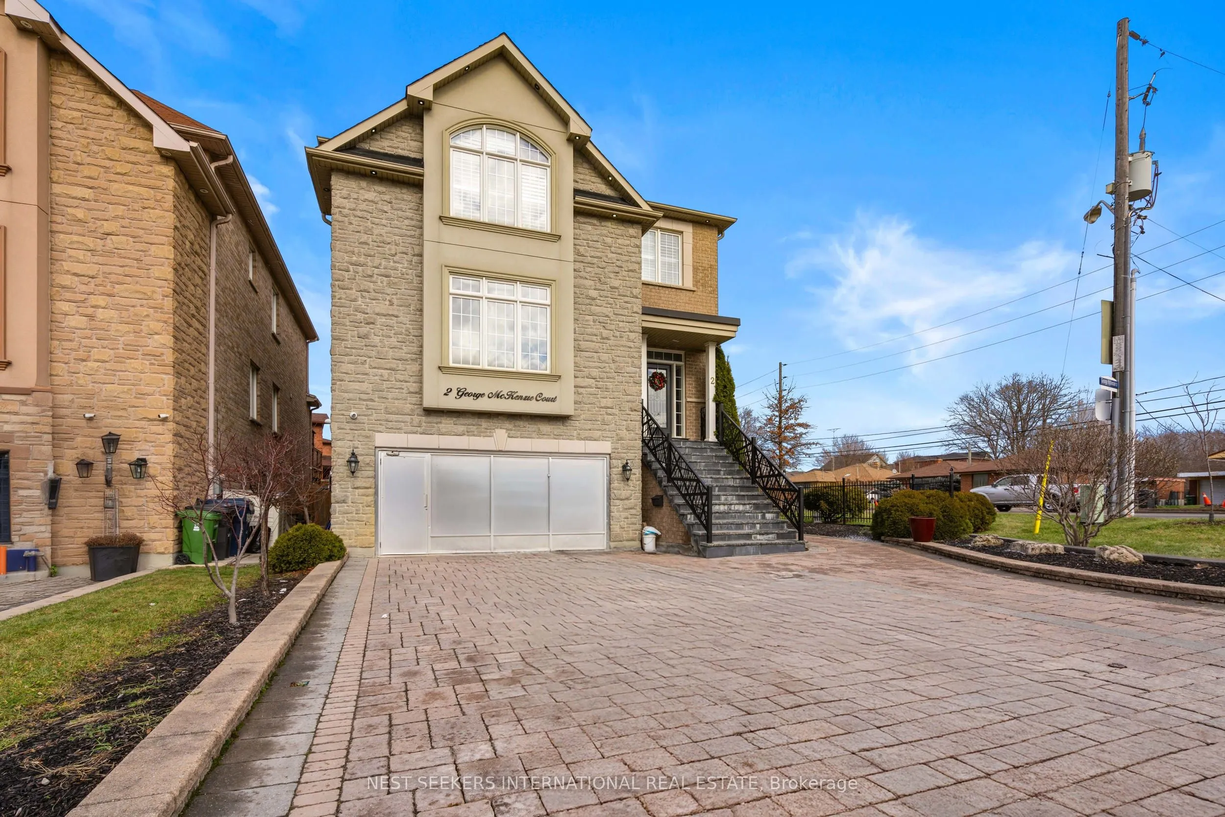 2 George McKenzie Court