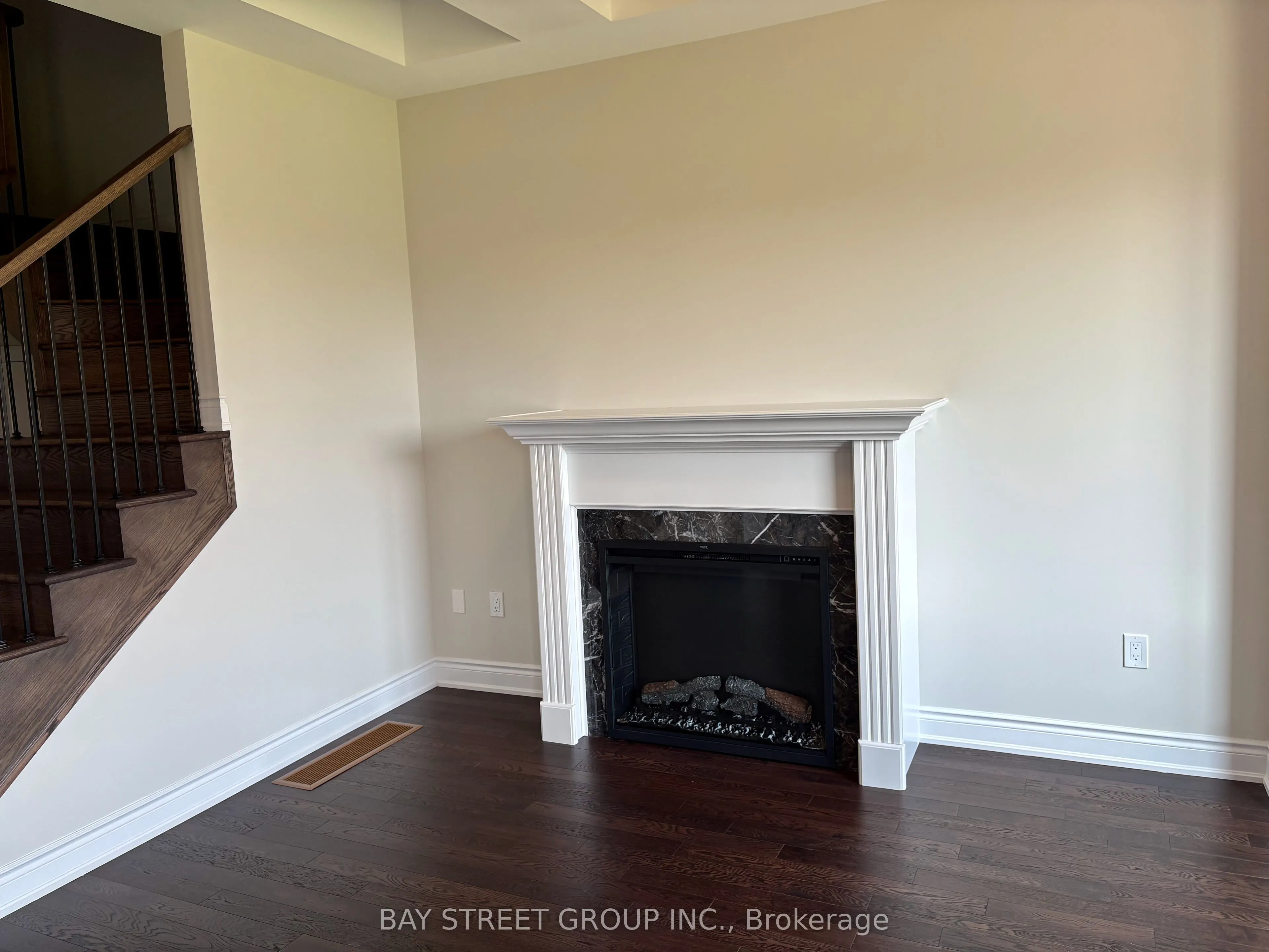 3085 Perkins Way