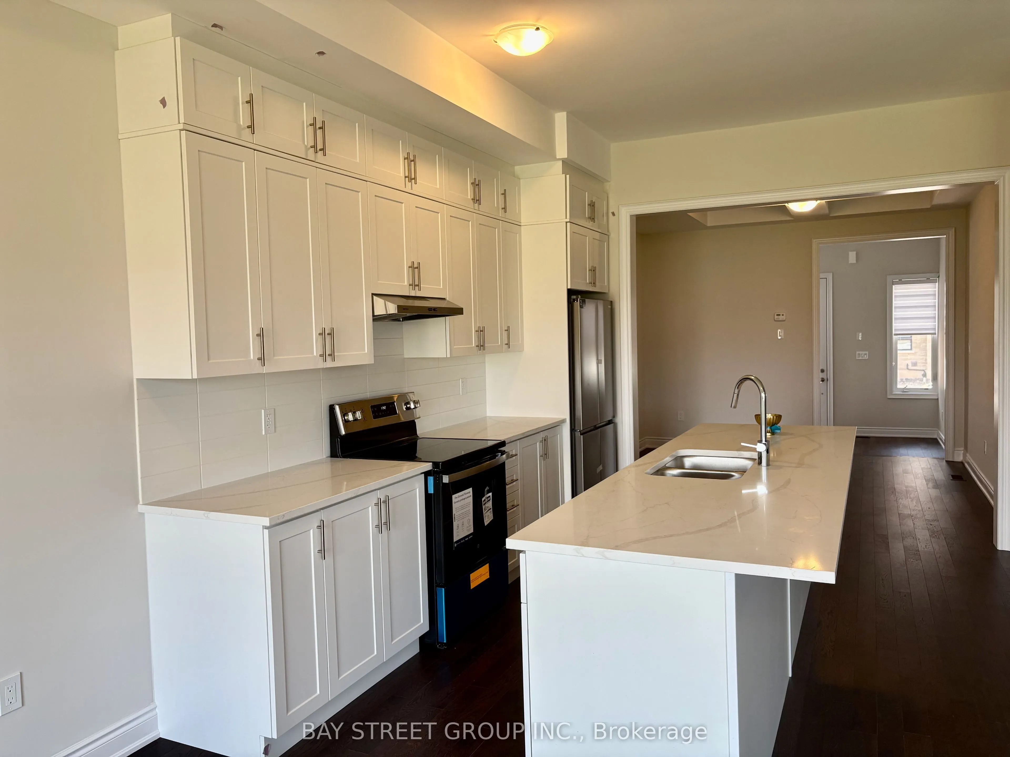 3085 Perkins Way