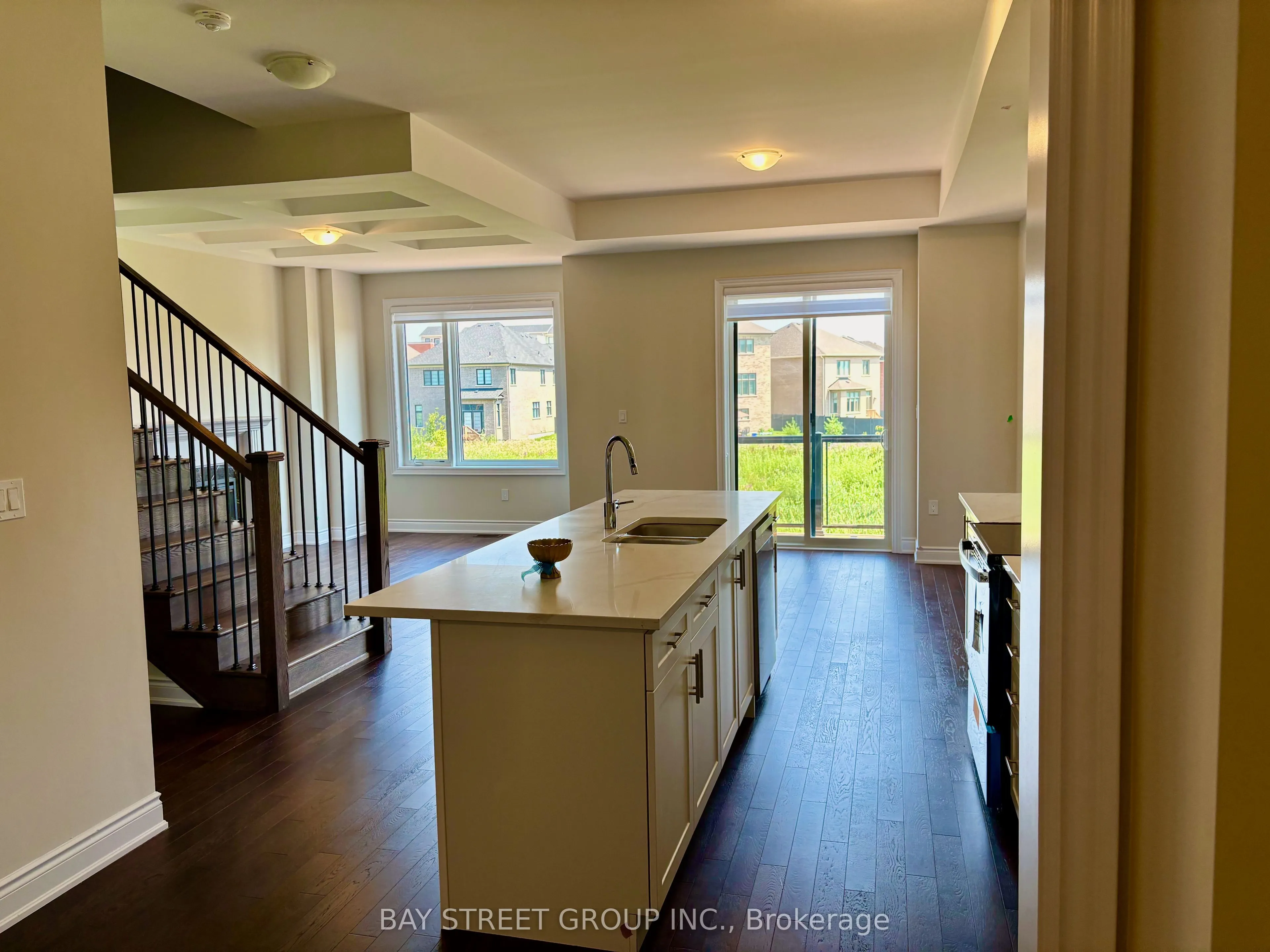 3085 Perkins Way