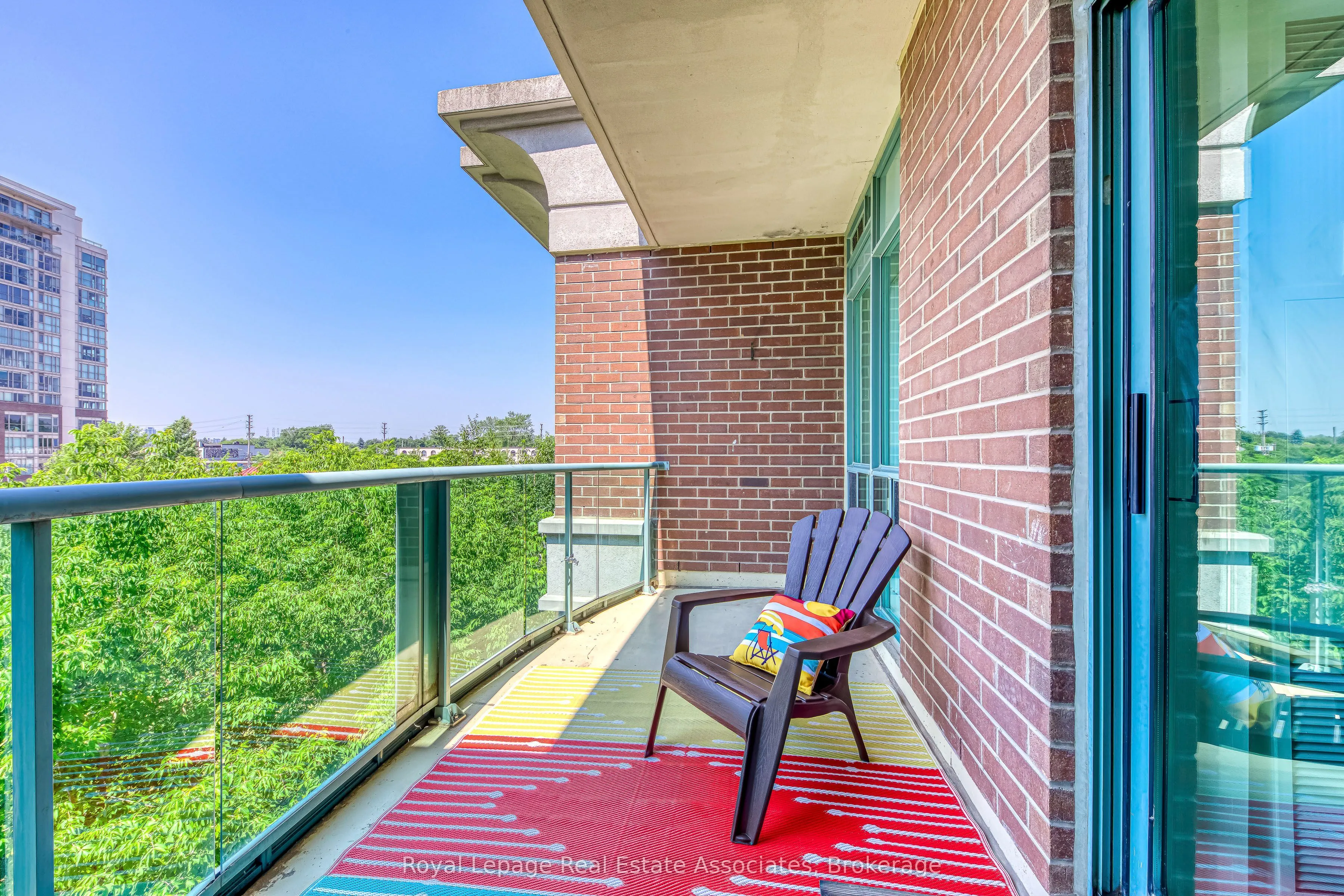 17 Michael Power Place, #406
