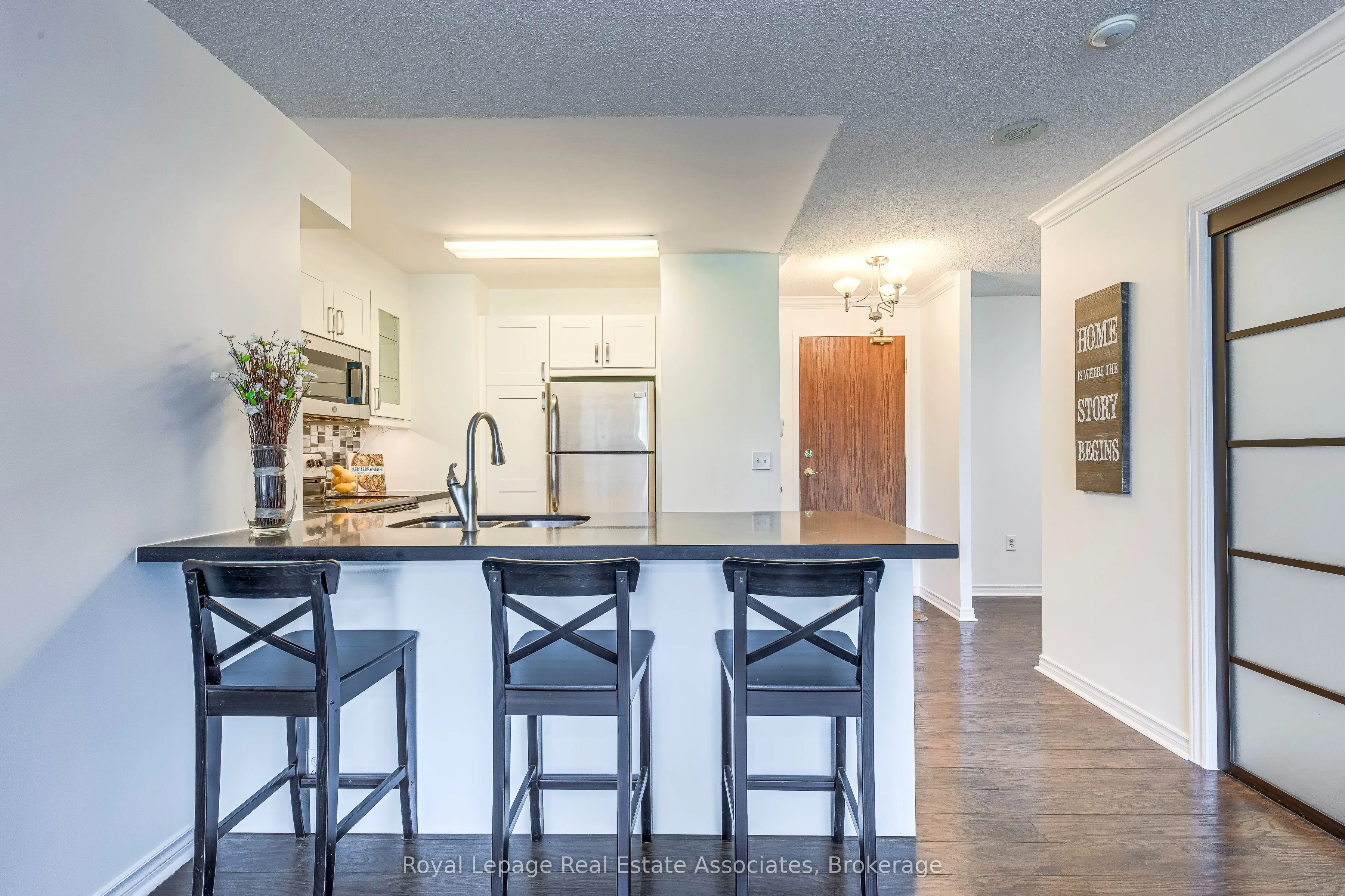 17 Michael Power Place, #406