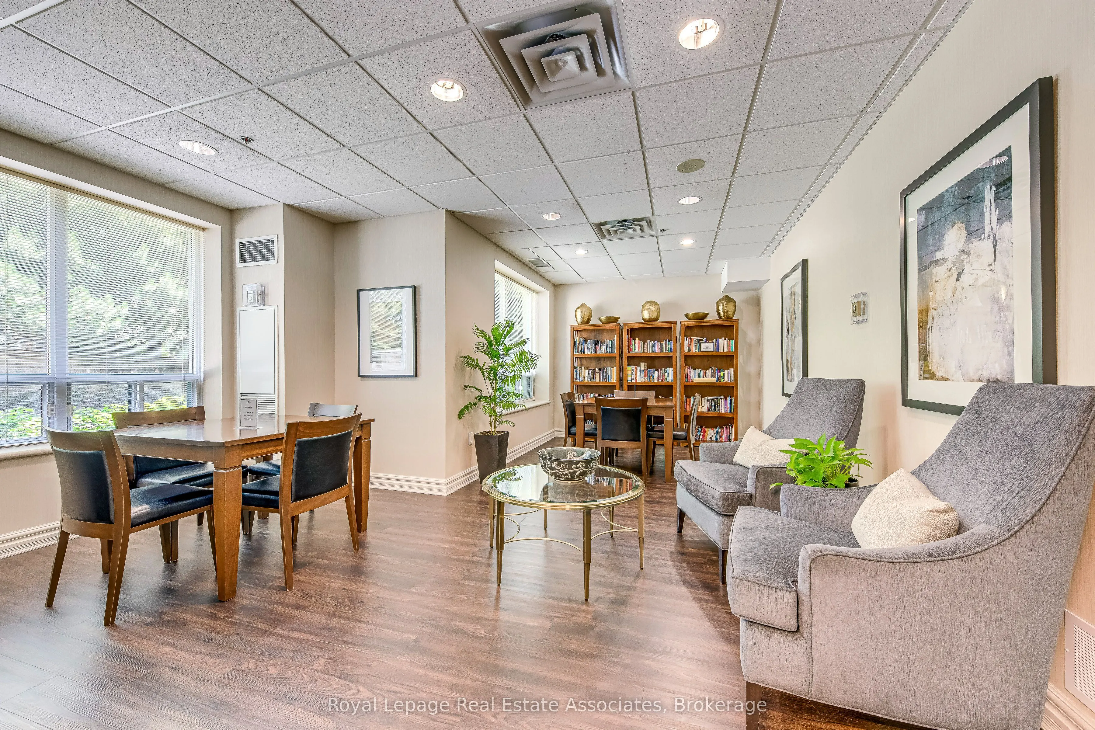 17 Michael Power Place, #406