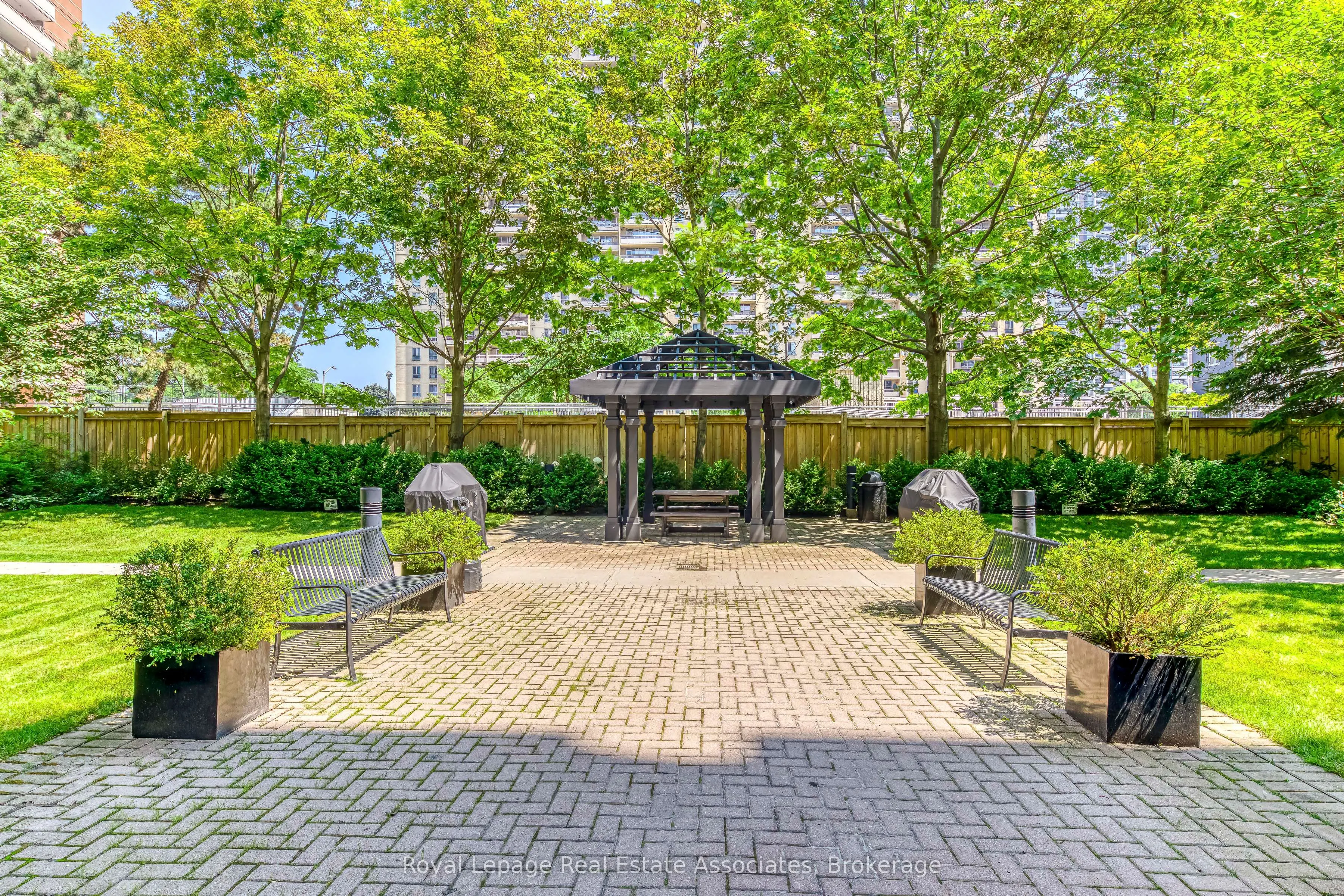 17 Michael Power Place, #406