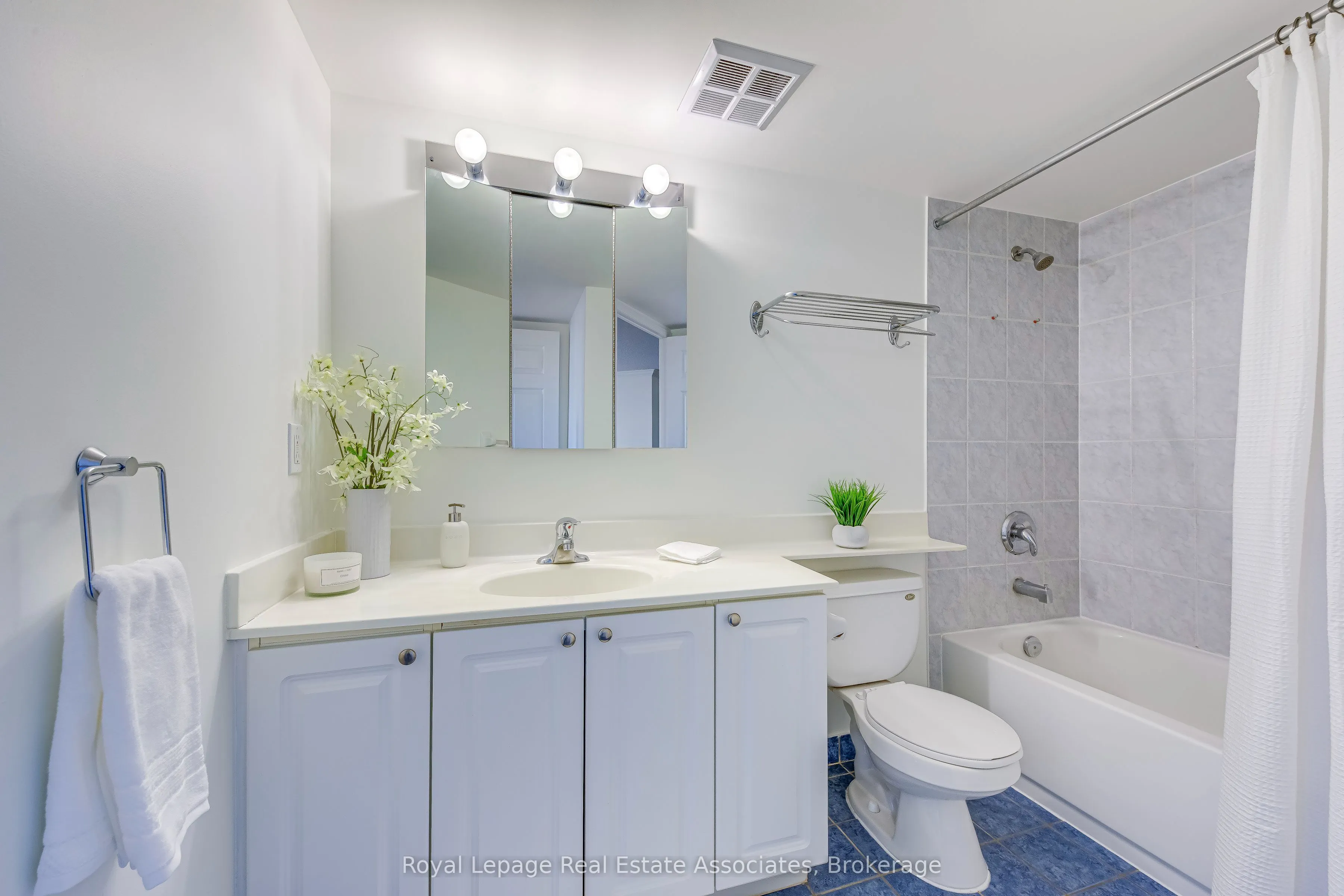 17 Michael Power Place, #406