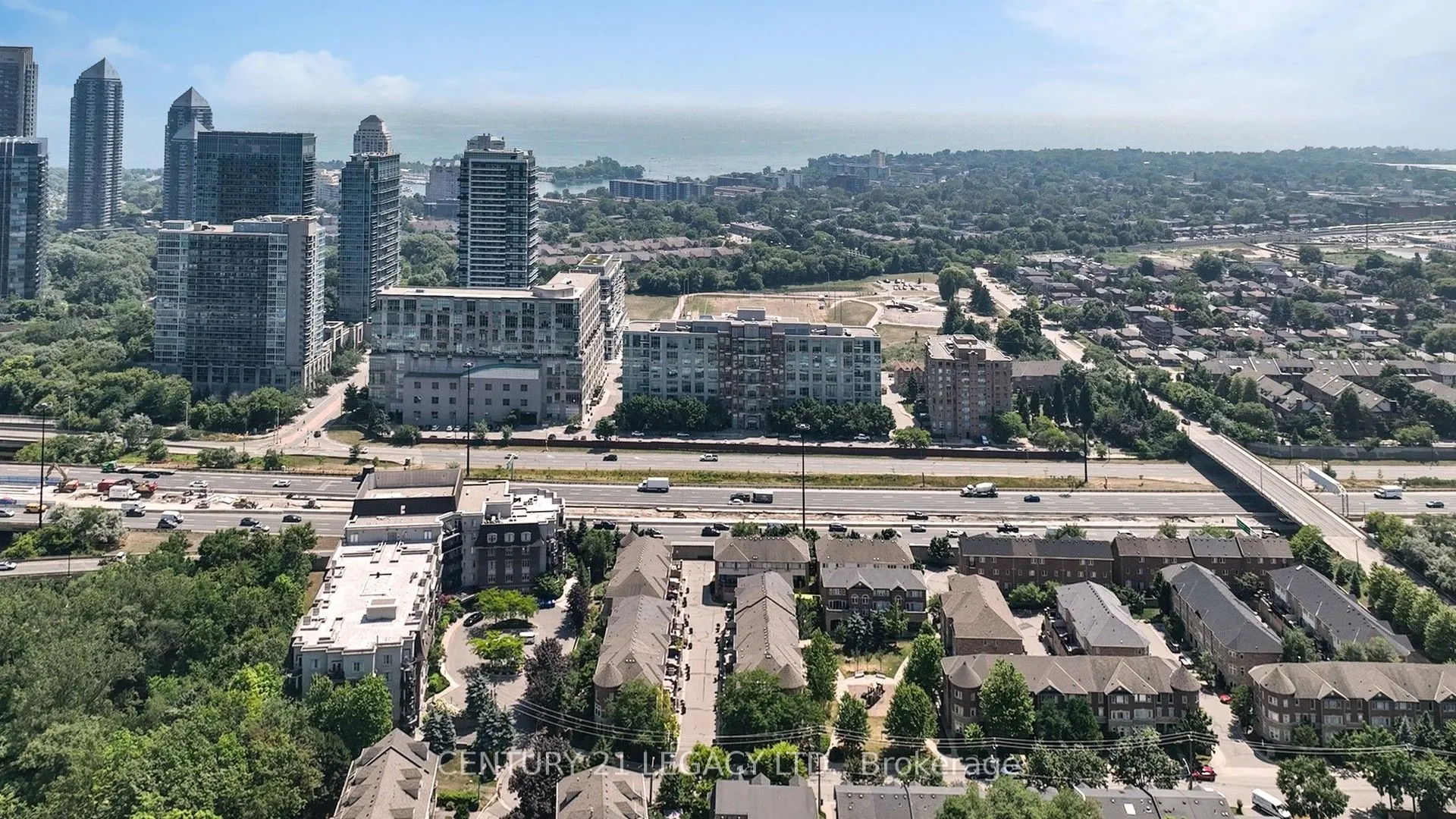 200 Manitoba Street N, #433