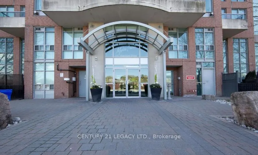 200 Manitoba Street N, #433