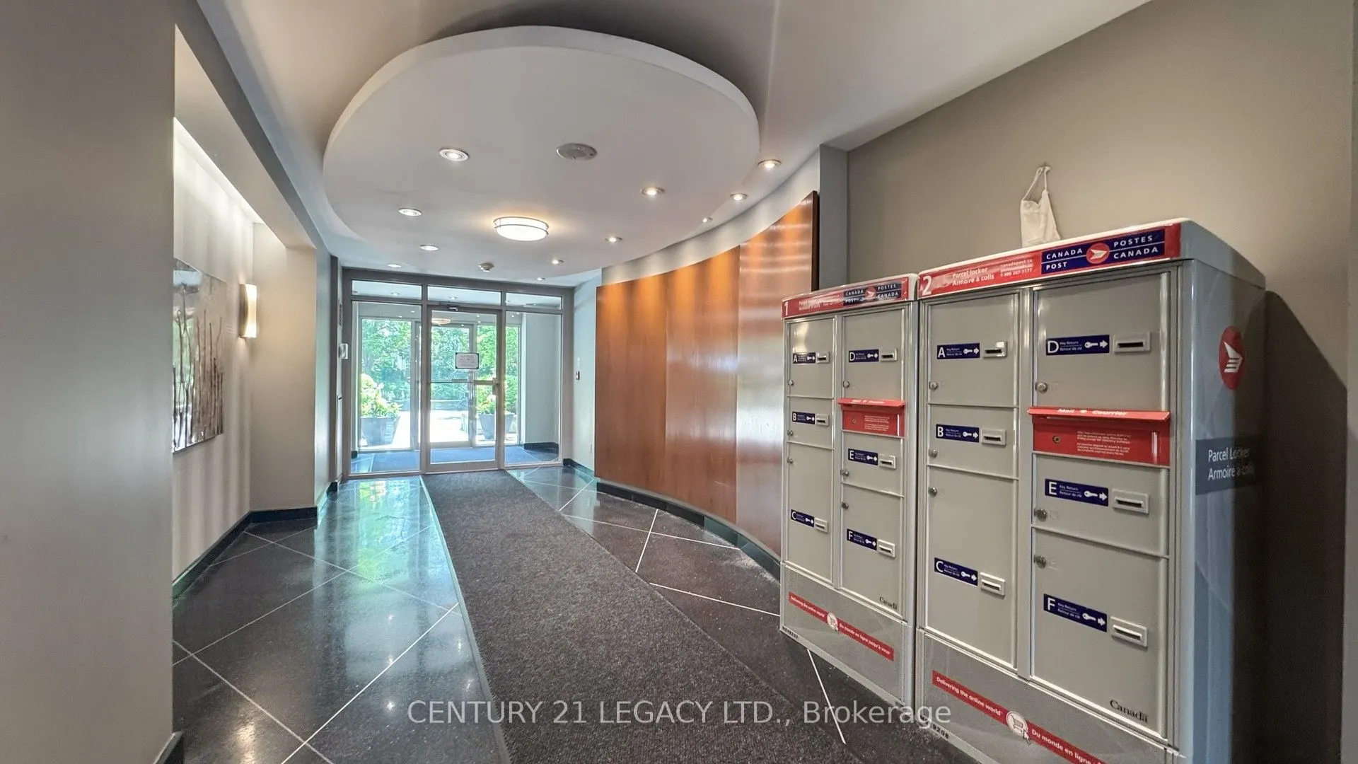 200 Manitoba Street N, #433