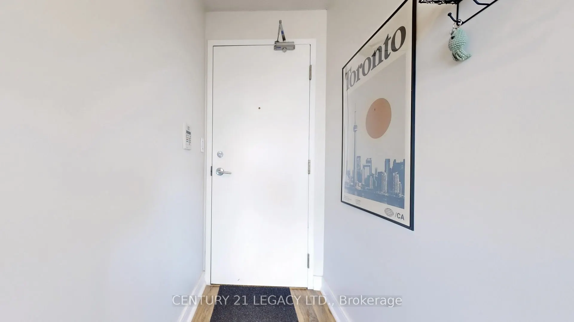 200 Manitoba Street N, #433