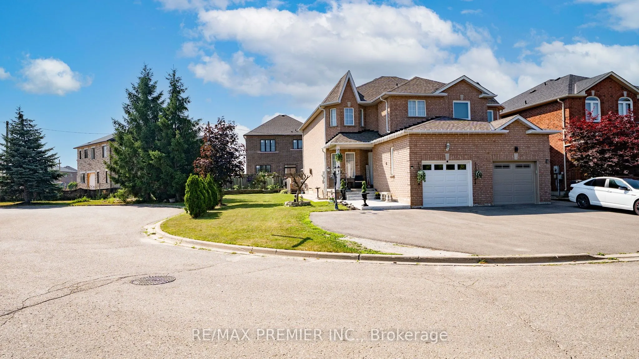 11 Richelieu Court