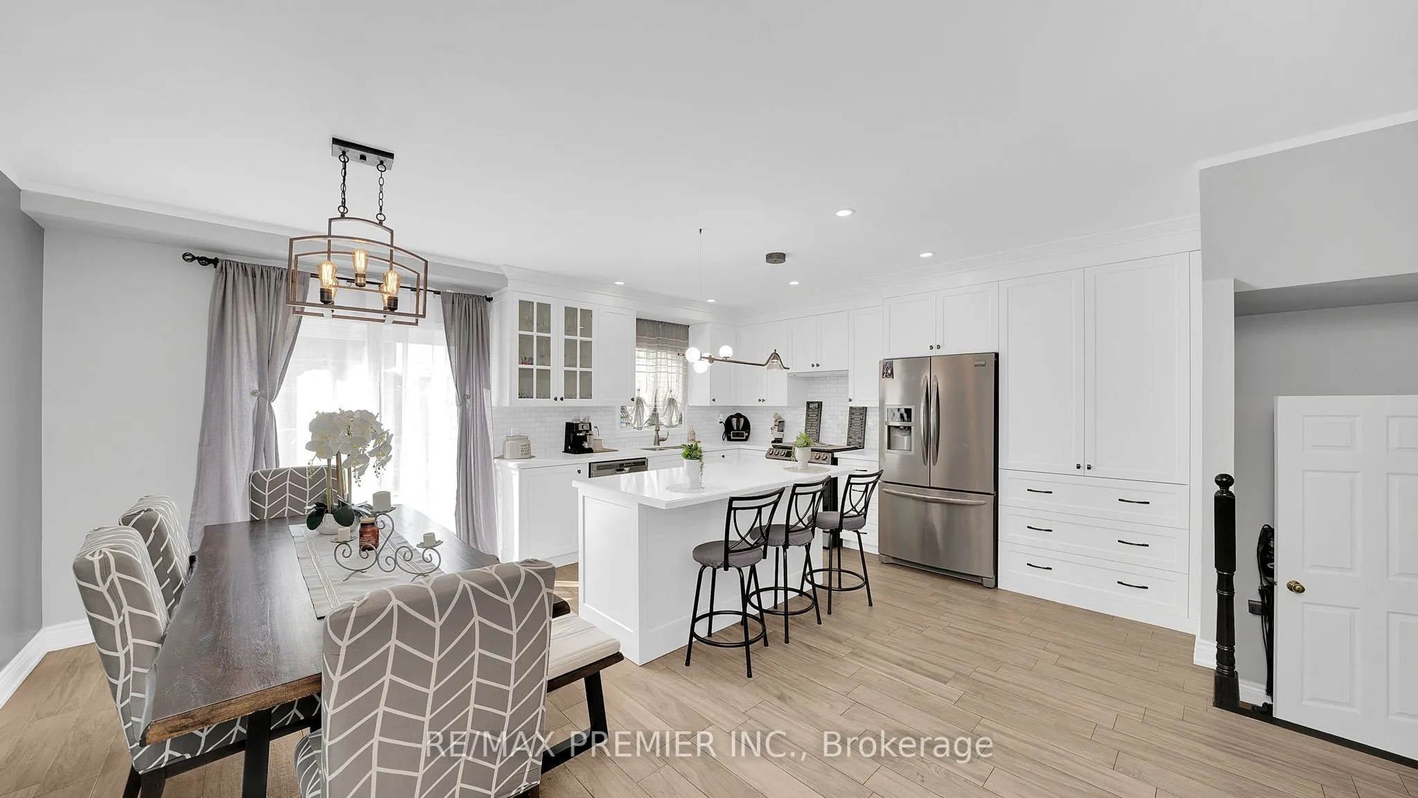 11 Richelieu Court